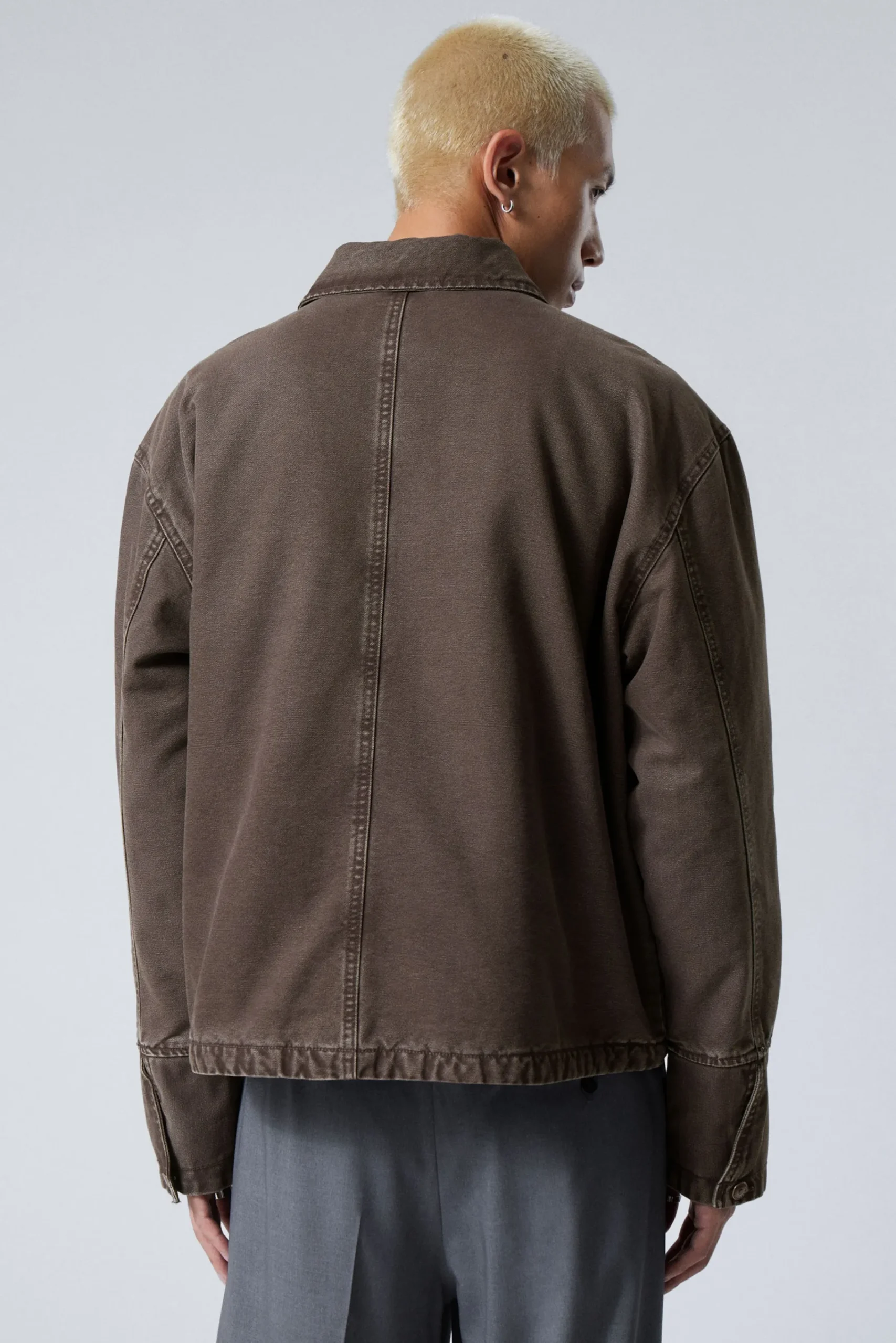 alvaro_relaxed_parkas_jacka_3.webp Weekday Jackor & Rockar<ALVARO RELAXED PARKAS JACKA