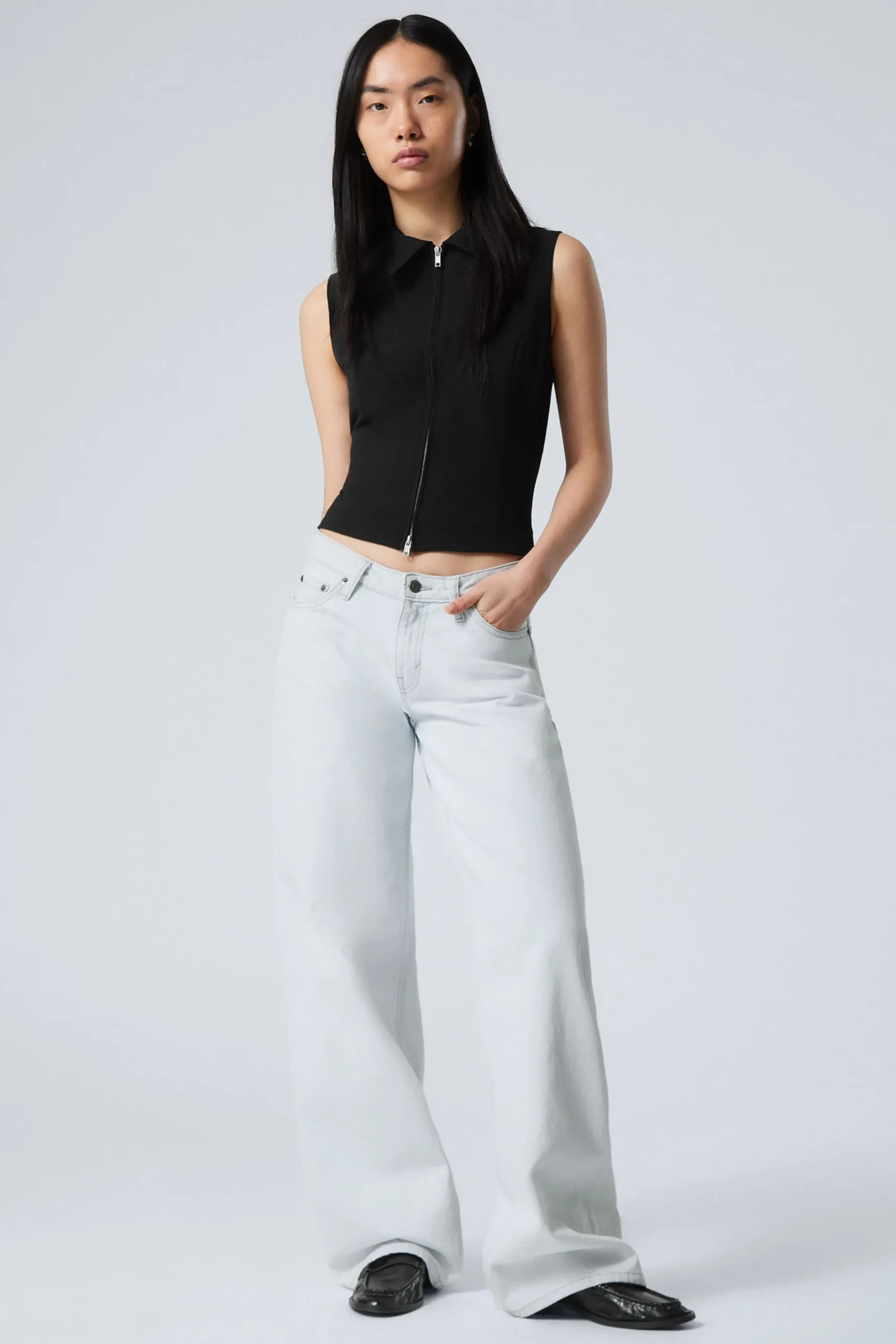 Weekday Jeans<AMPLE LOW WAIST LOOSE WIDE LEG JEANS
