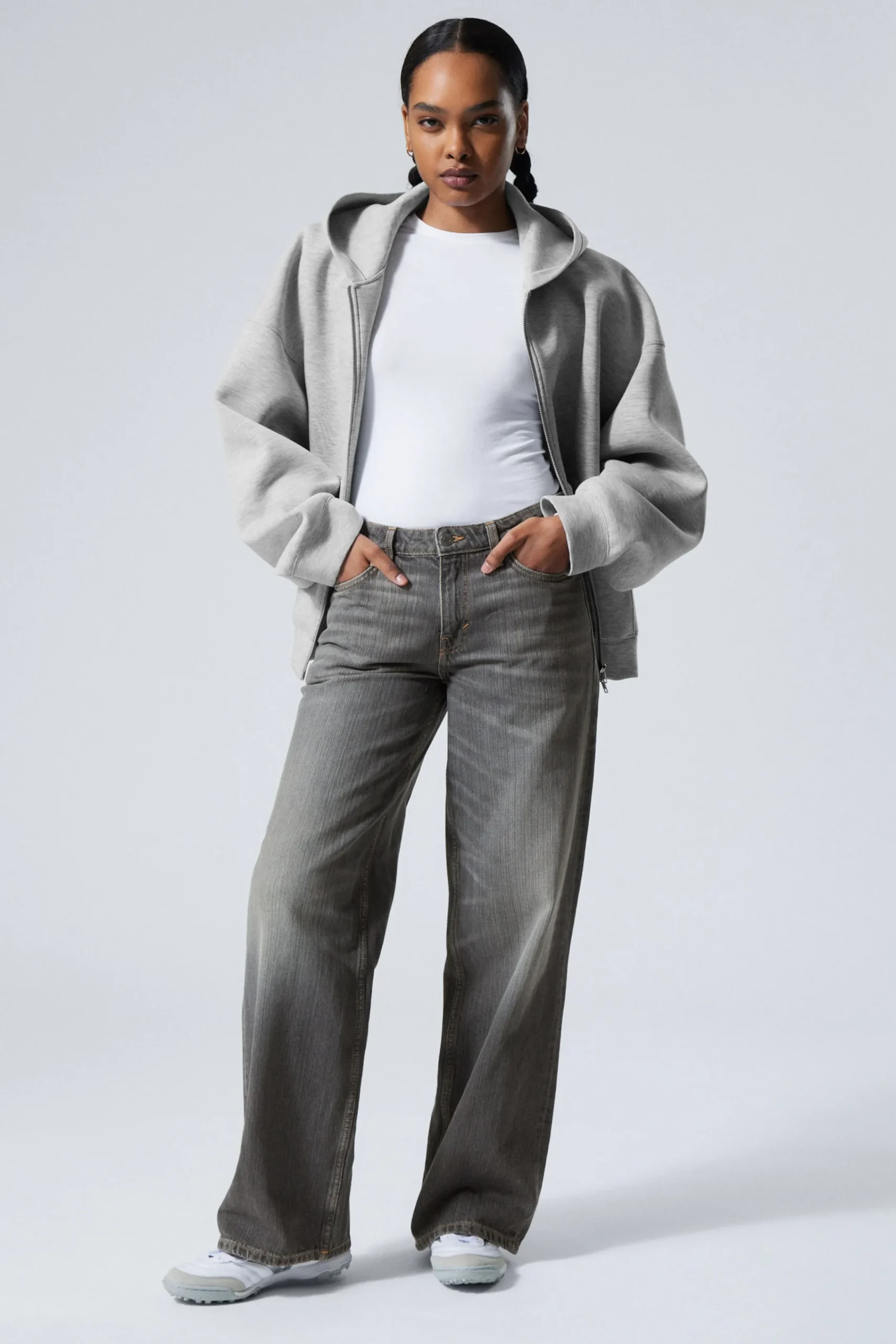 Weekday Jeans<AMPLE LOW WAIST LOOSE WIDE LEG JEANS