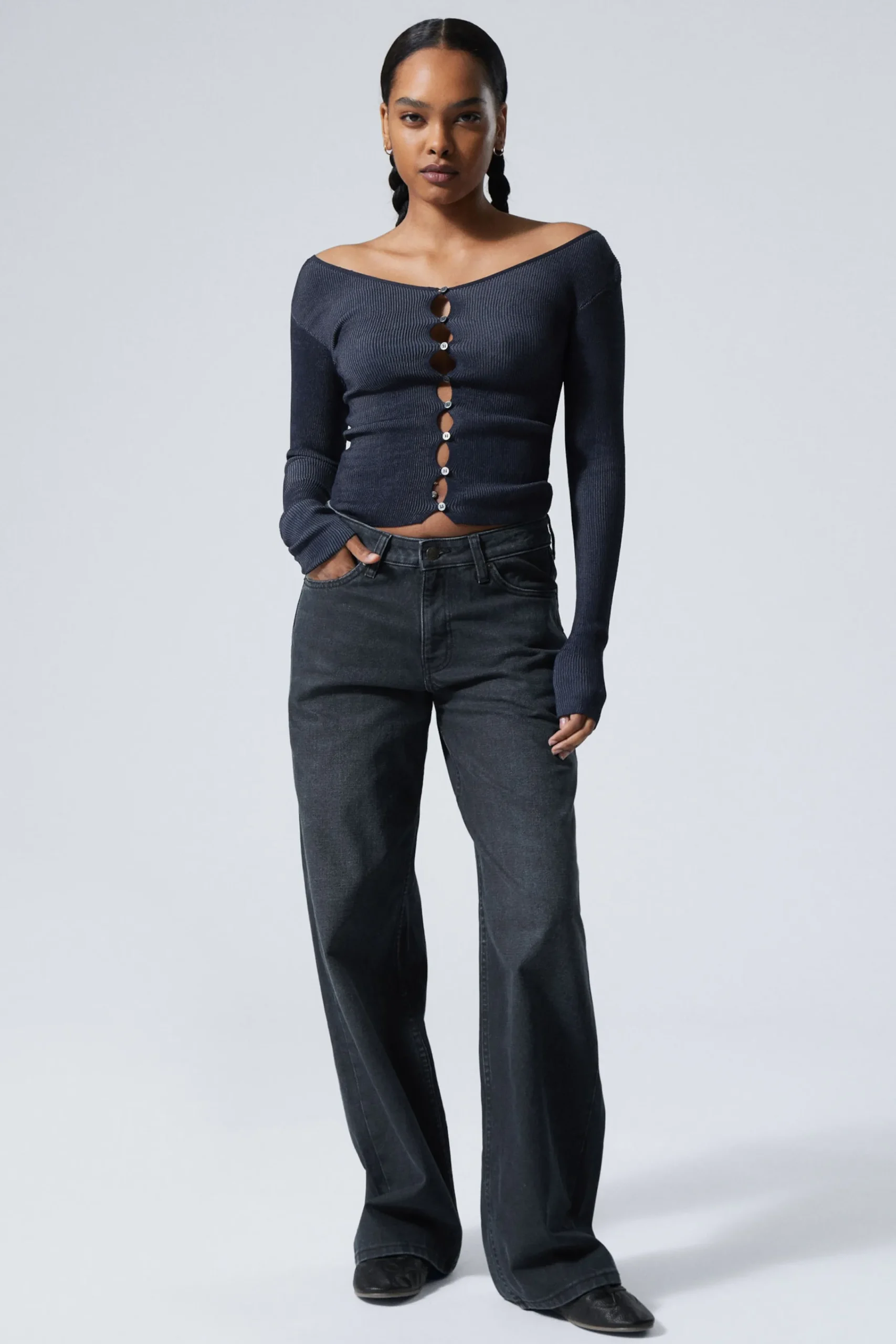 Weekday Jeans<AMPLE LOW WAIST LOOSE WIDE LEG JEANS