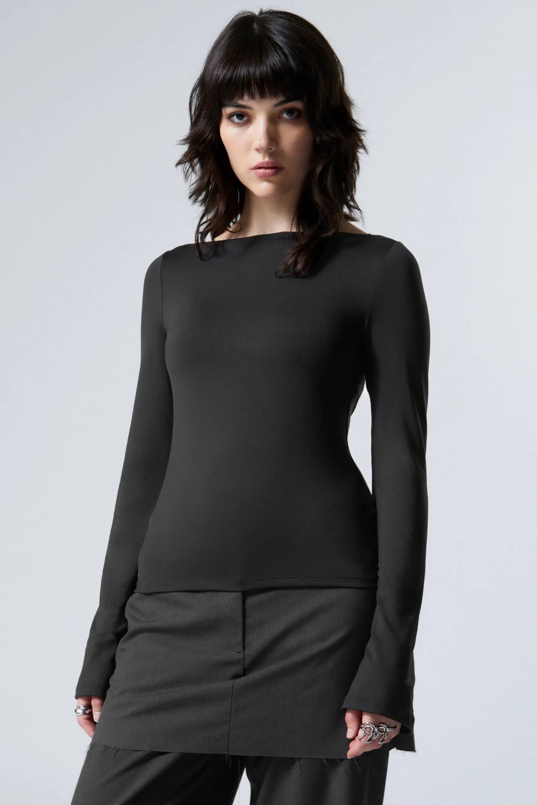 Weekday Toppar<ANNIE BOATNECK LÅNGÄRMAD TOPP
