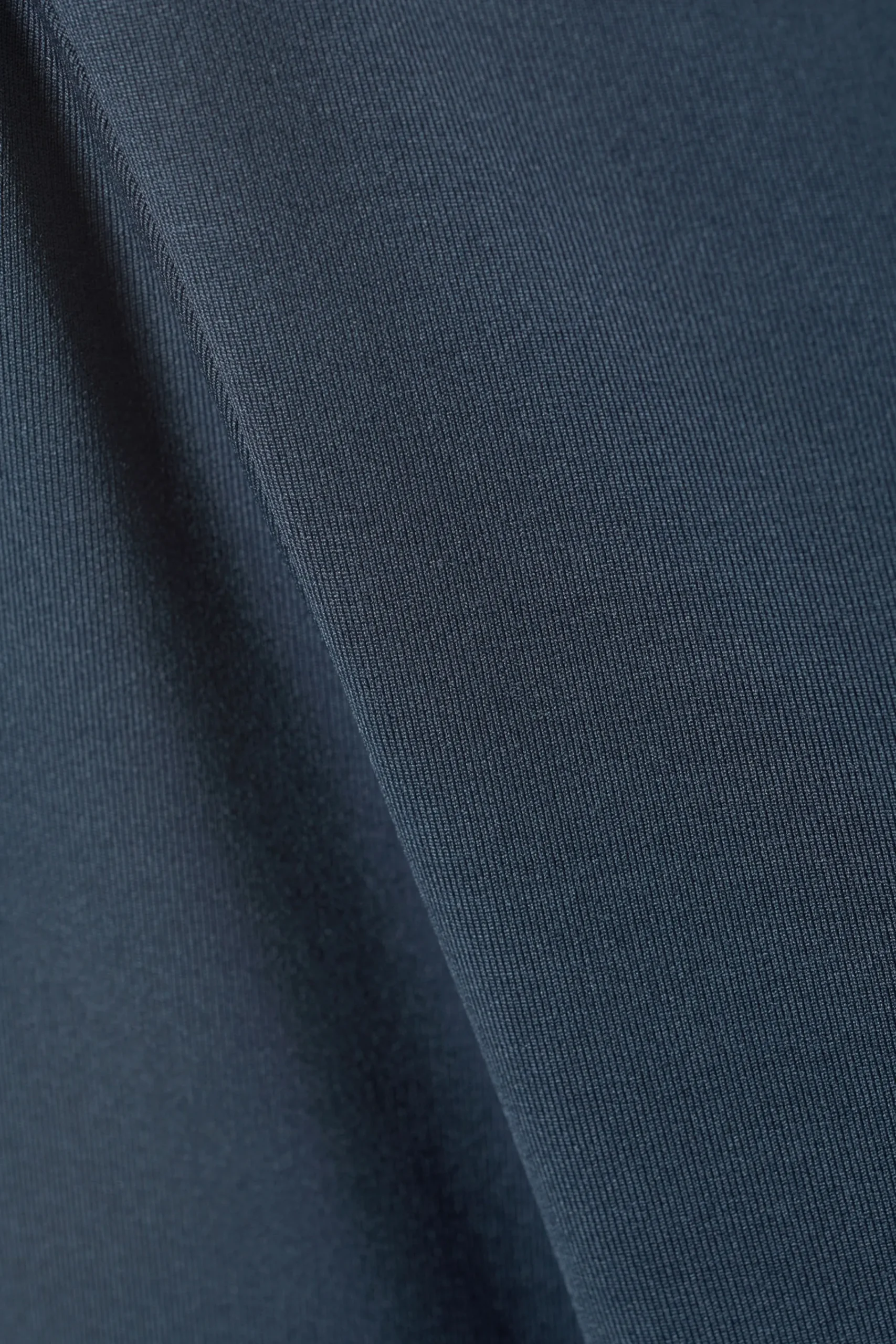 annie_boatneck_lngrmad_topp_4.webp Weekday Toppar<ANNIE BOATNECK LÅNGÄRMAD TOPP