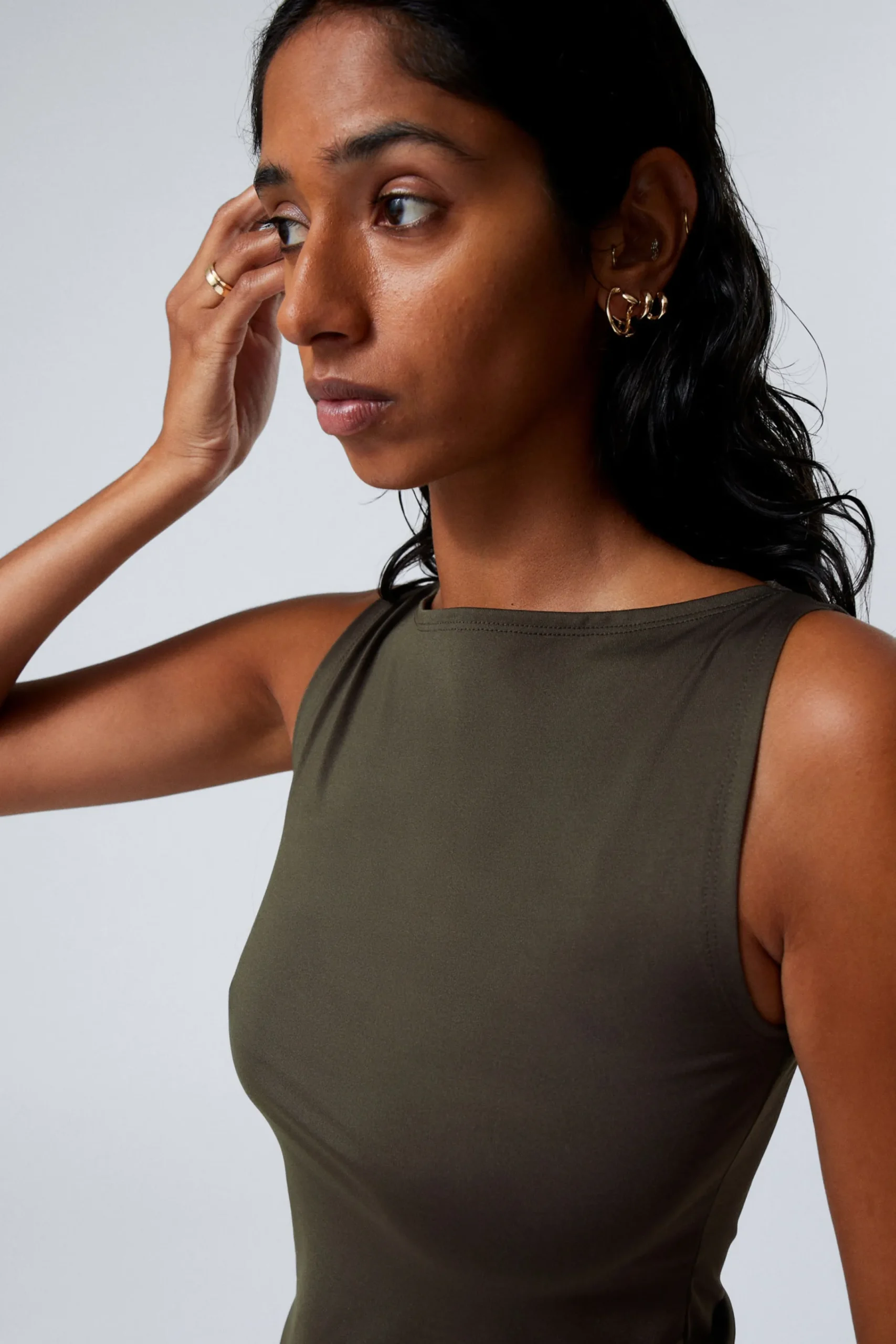 Weekday Toppar<ANNIE BOATNECK SLEEVELESS TOP