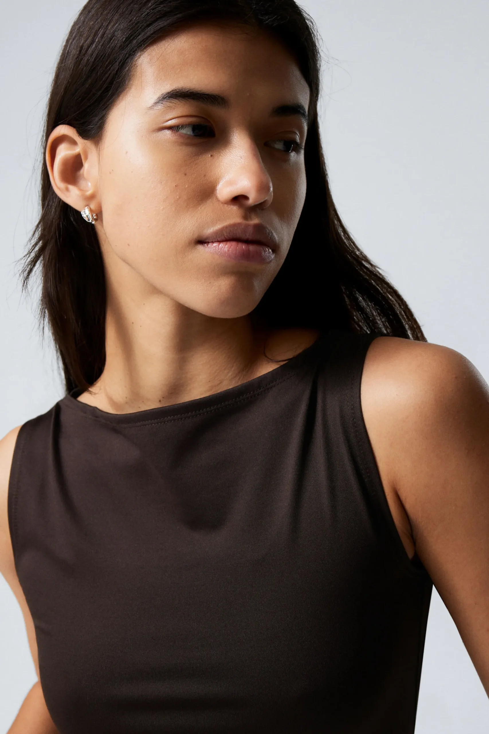 Weekday Toppar<ANNIE BOATNECK SLEEVELESS TOP