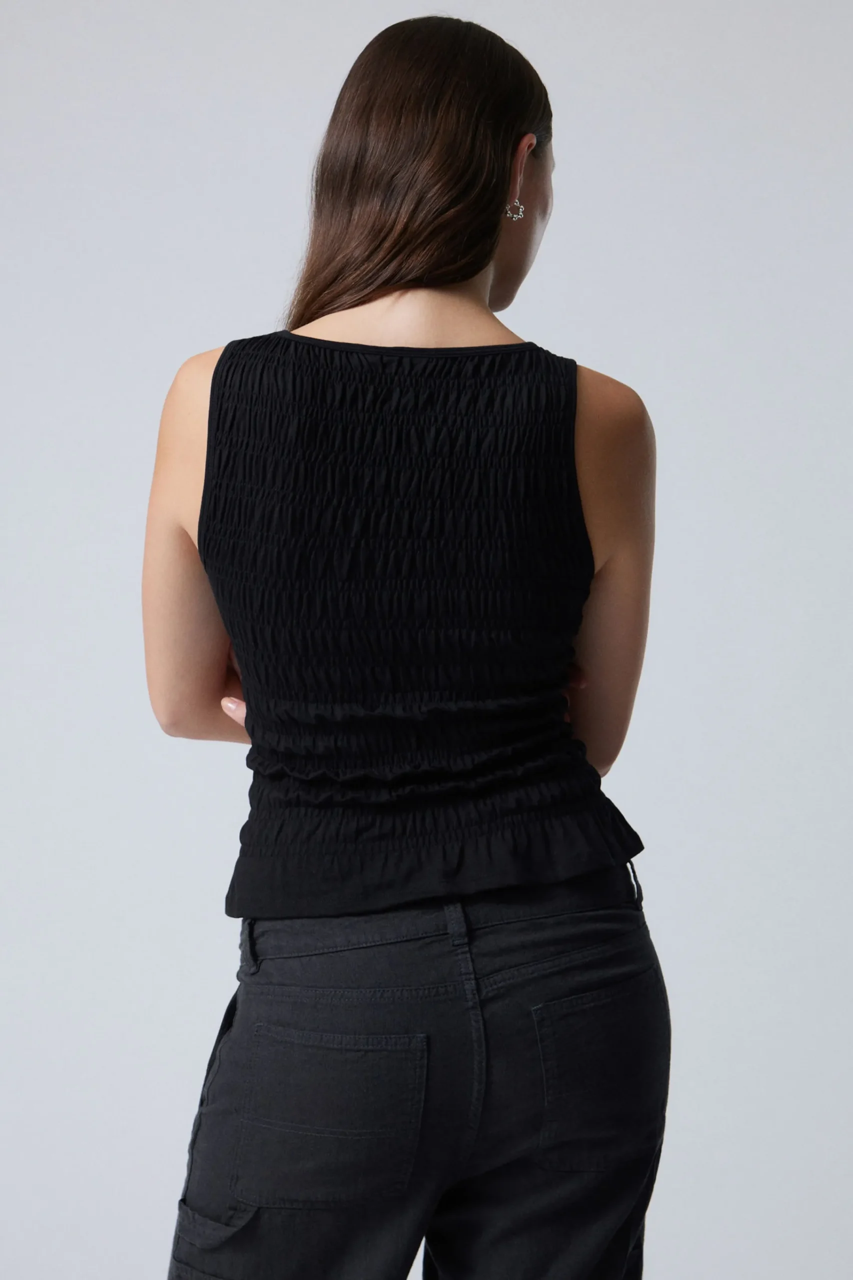 annie_boatneck_smock_topp_3-1.webp Weekday Toppar<ANNIE BOATNECK SMOCK TOPP