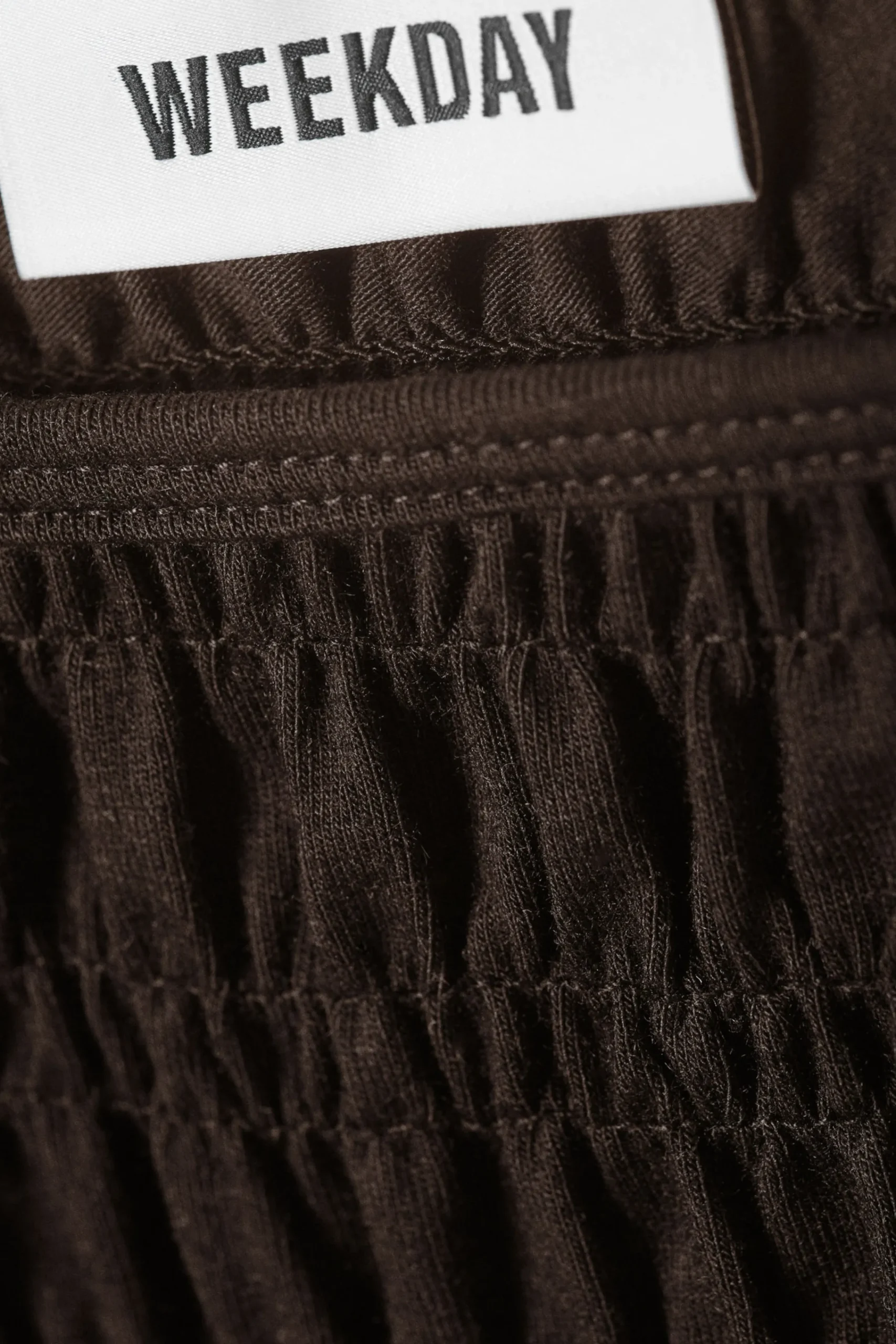 annie_boatneck_smock_topp_5.webp Weekday Toppar<ANNIE BOATNECK SMOCK TOPP