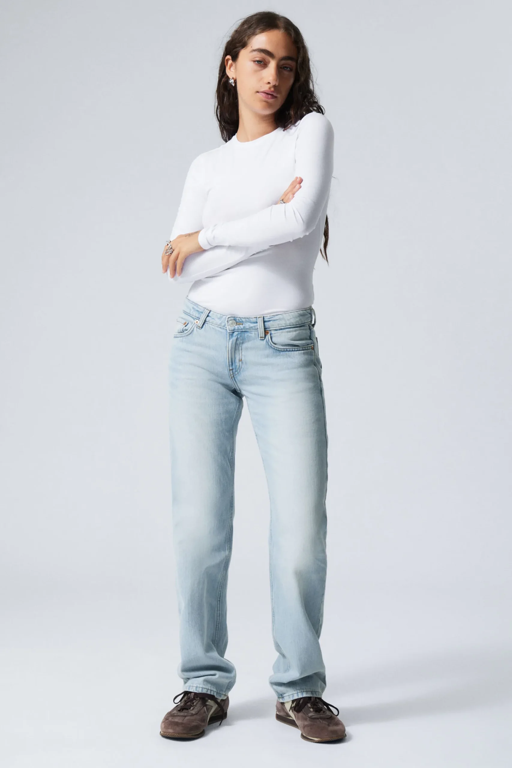 Weekday Jeans<ARROW LOW WAIST REGULAR STRAIGHT LEG JEANS