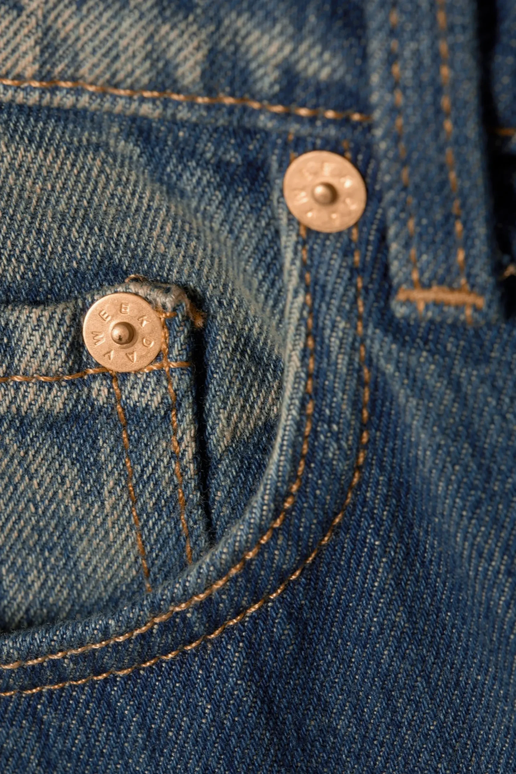 Weekday Jeans<ARROW LOW WAIST REGULAR STRAIGHT LEG JEANS