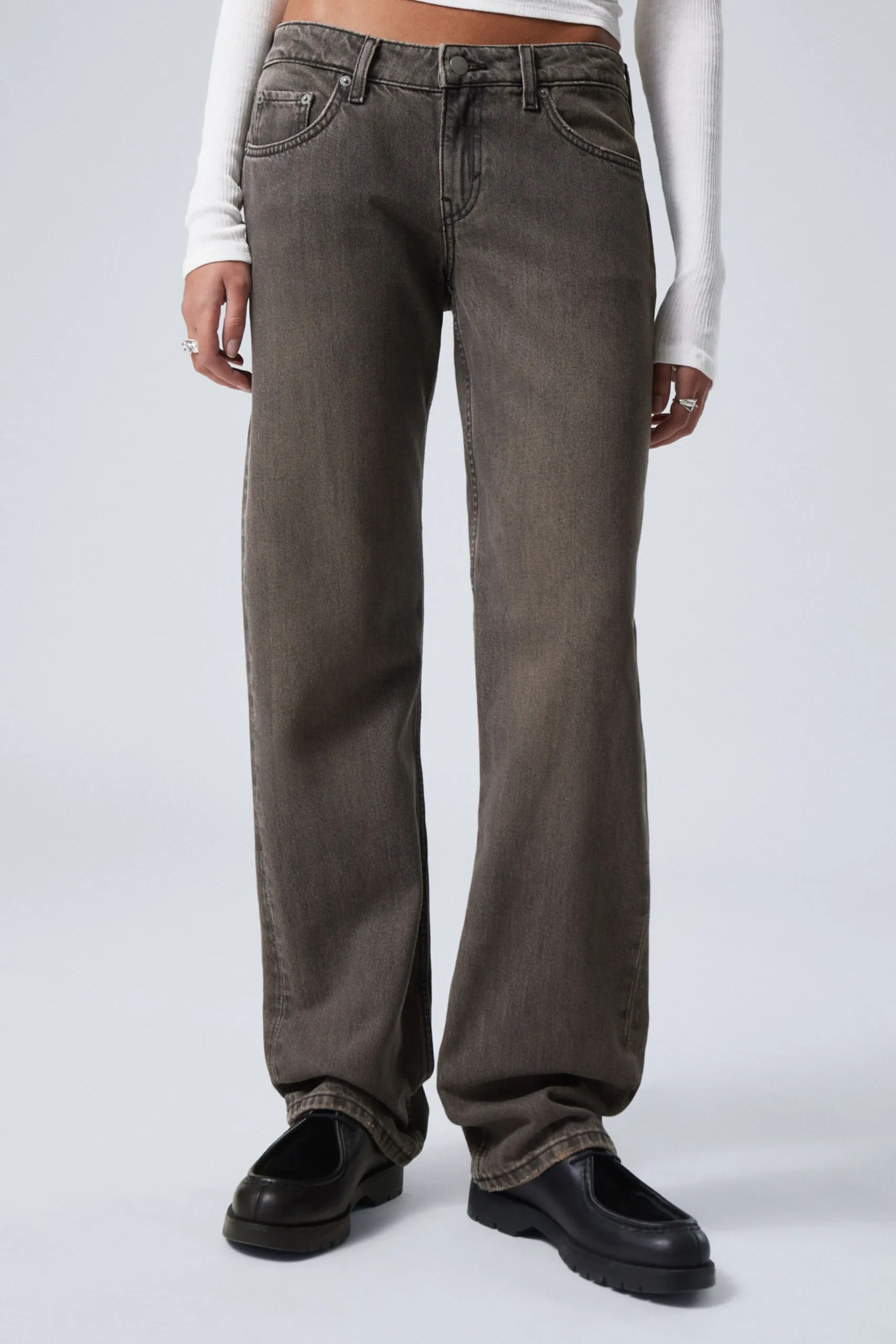 Weekday Jeans<ARROW LOW WAIST REGULAR STRAIGHT LEG JEANS