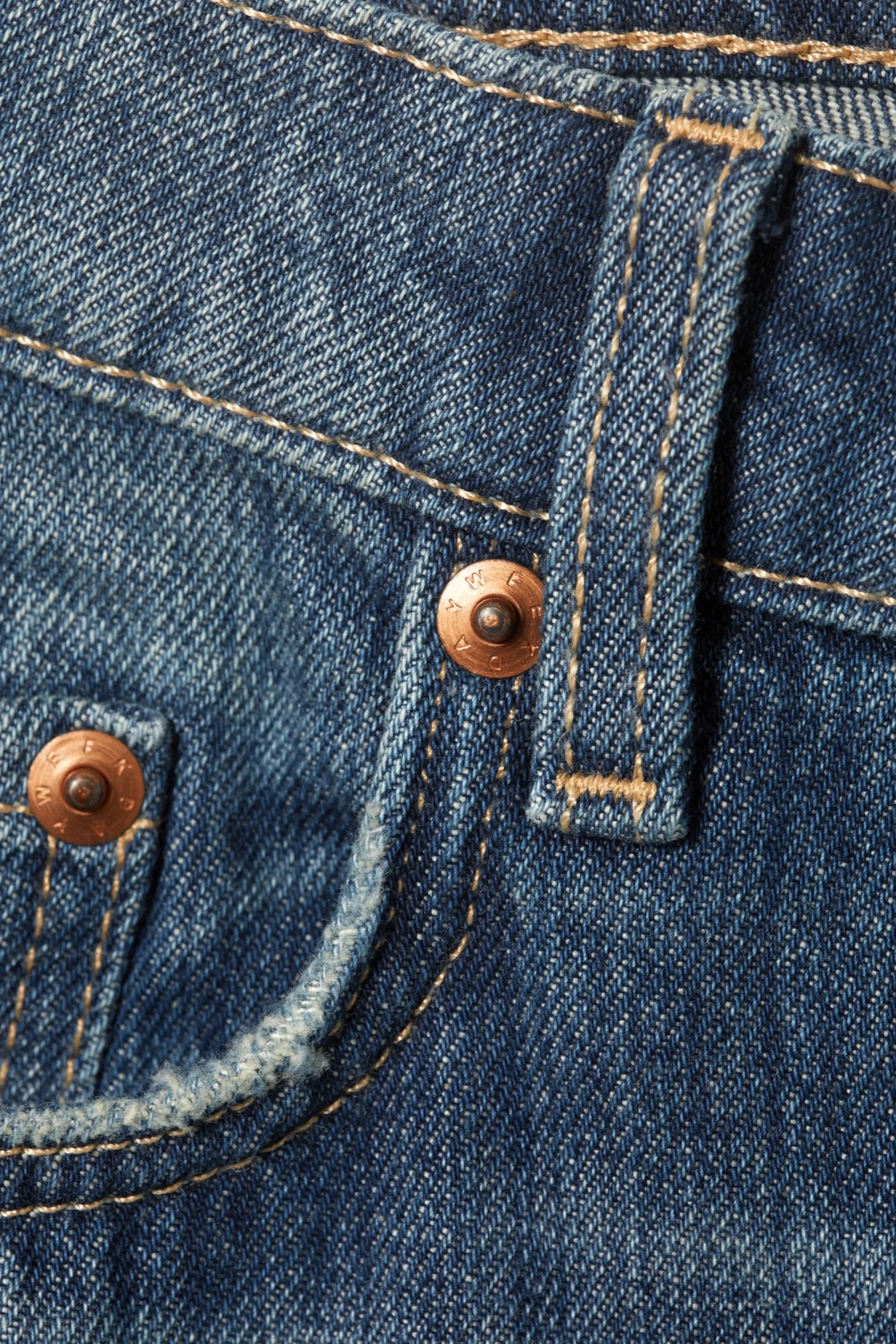 arrow_low_waist_regular_straight_leg_jeans_5-1.webp Weekday Jeans<ARROW LOW WAIST REGULAR STRAIGHT LEG JEANS