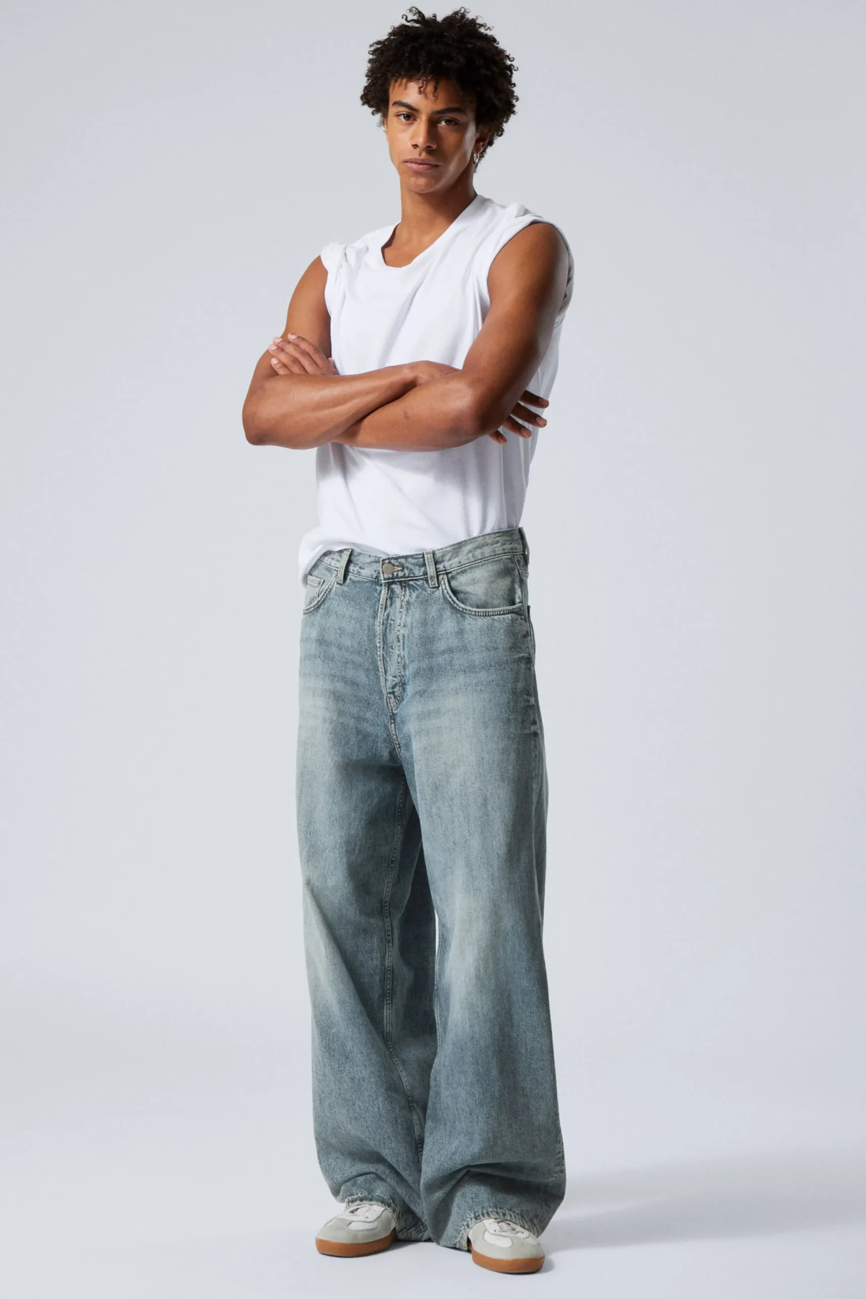 astro_loose_baggy_leg_jeans_2-4.webp Weekday Jeans | Jeans<ASTRO LOOSE BAGGY LEG JEANS
