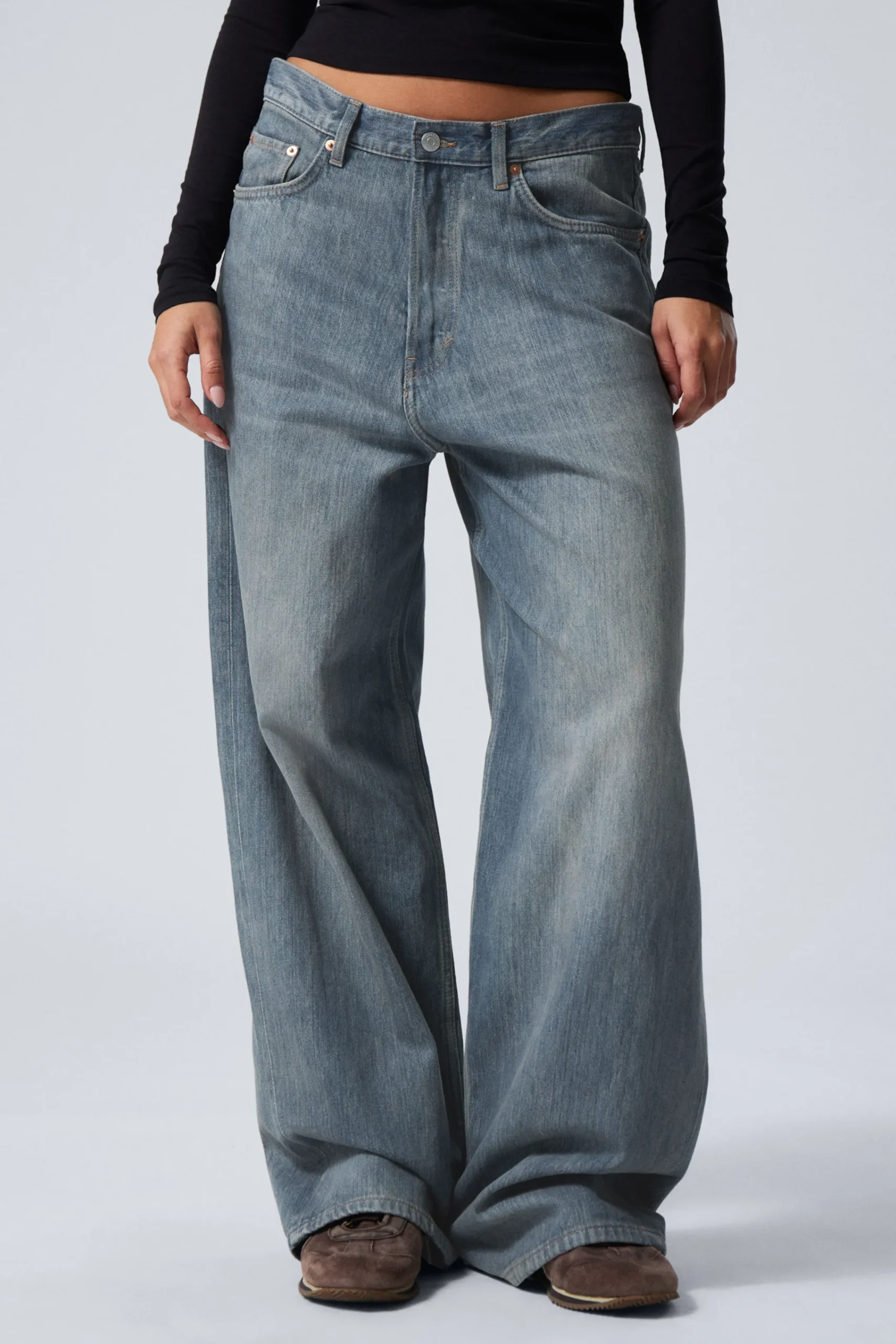 astro_loose_baggy_leg_jeans_2-7.webp Weekday Jeans | Jeans<ASTRO LOOSE BAGGY LEG JEANS