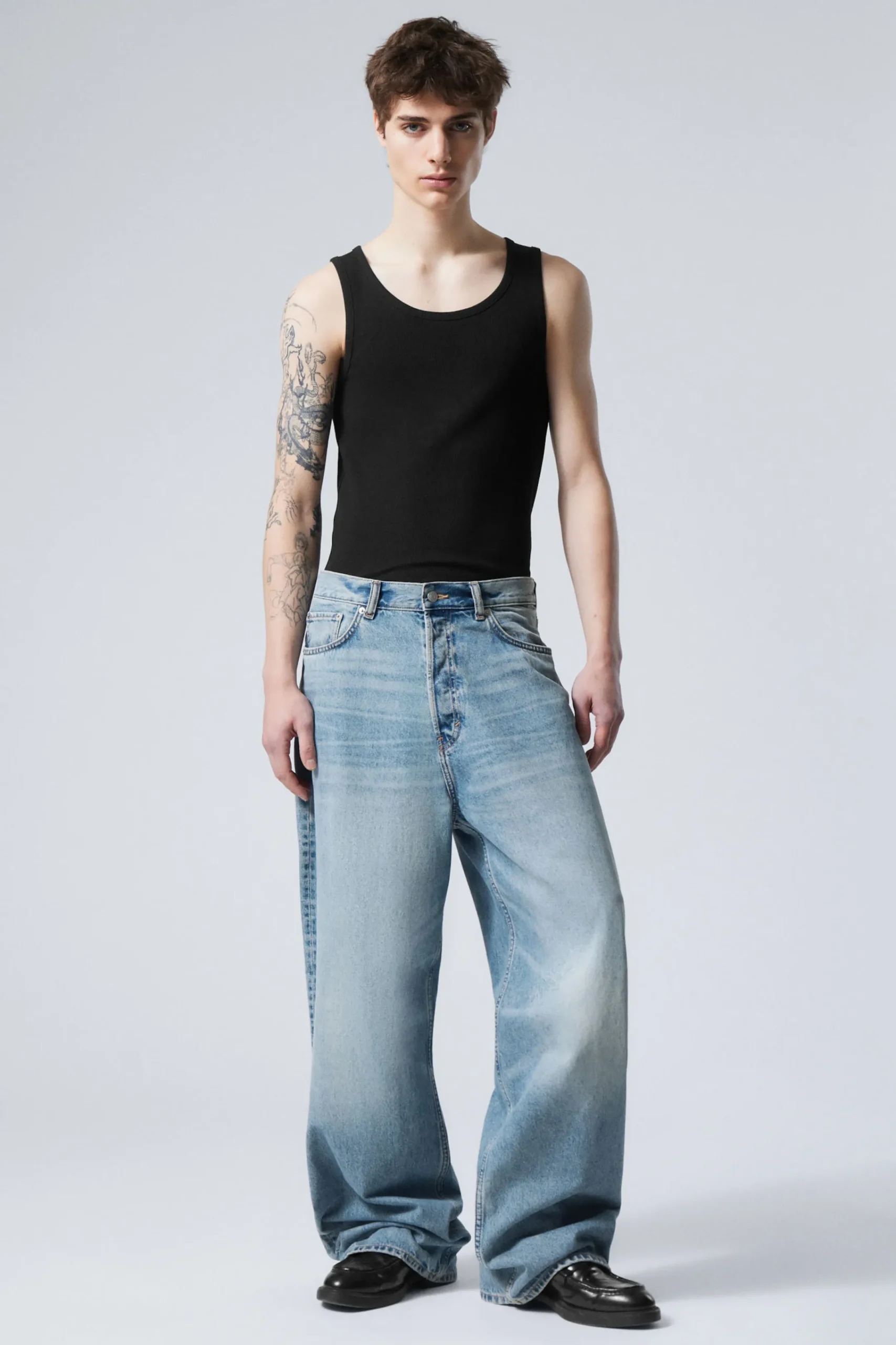 astro_loose_baggy_leg_jeans_3-2.webp Weekday Jeans | Jeans<ASTRO LOOSE BAGGY LEG JEANS