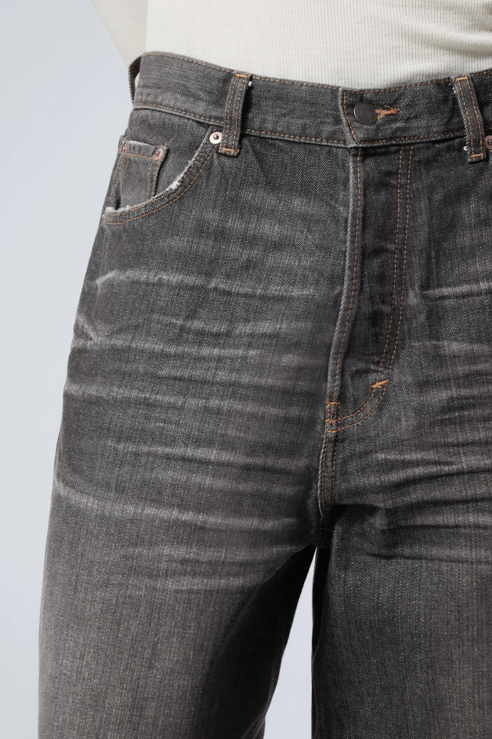 astro_loose_baggy_leg_jeans_3-5.webp Weekday Jeans | Jeans<ASTRO LOOSE BAGGY LEG JEANS