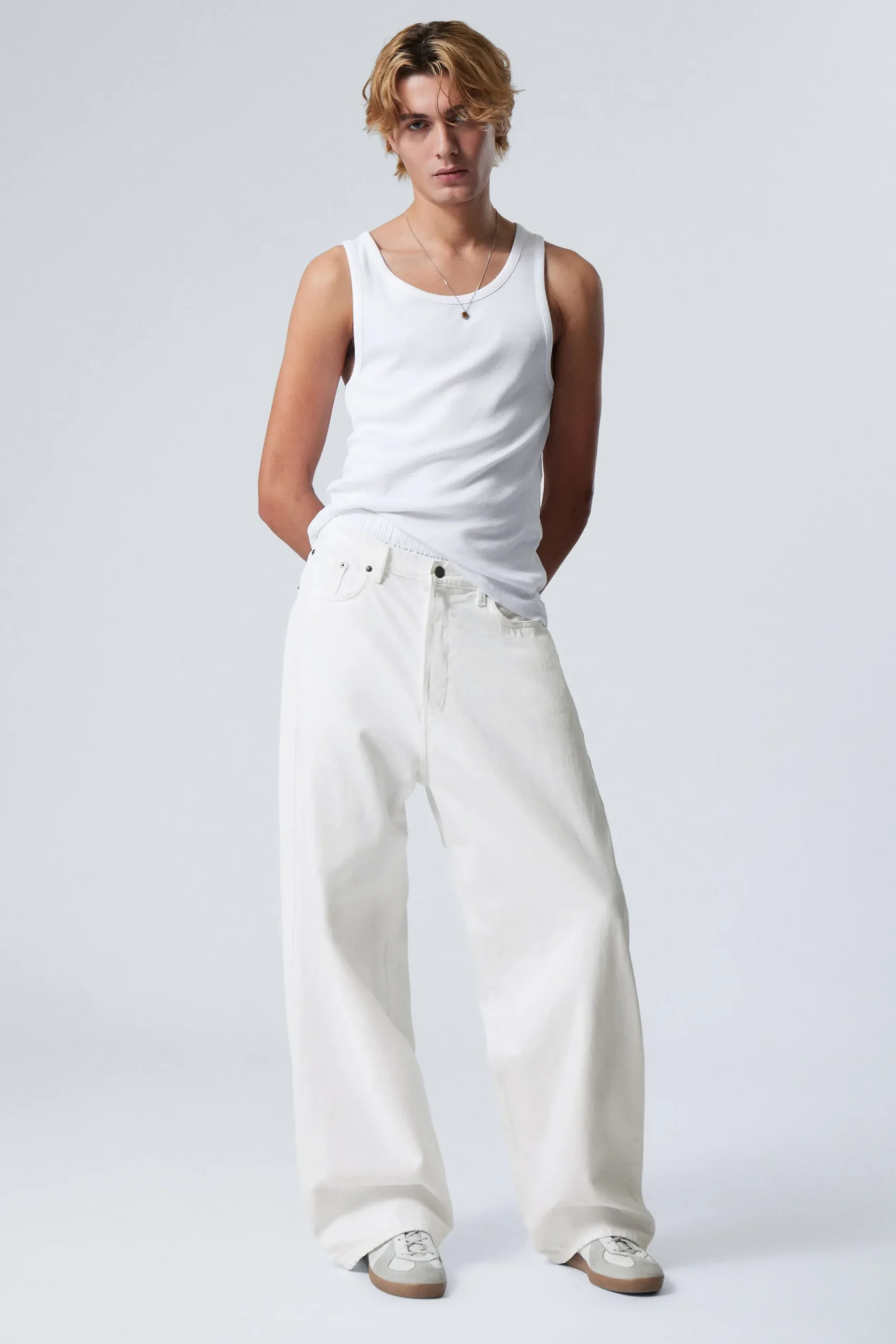 astro_loose_baggy_leg_jeans_3.webp Weekday Jeans | Jeans<ASTRO LOOSE BAGGY LEG JEANS
