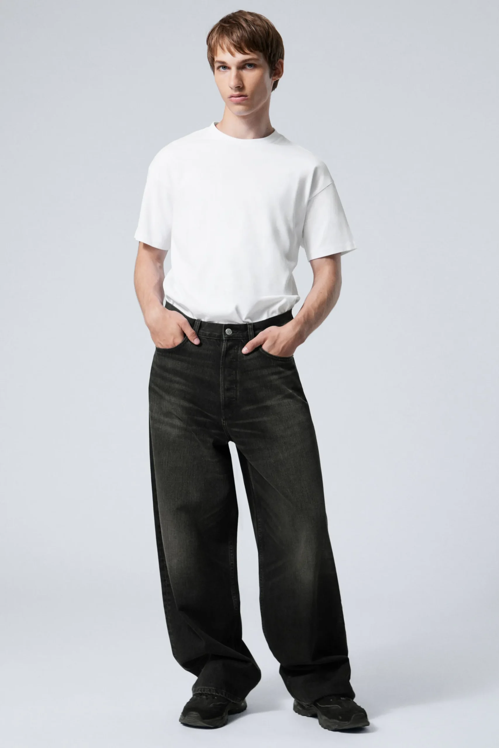 astro_loose_baggy_leg_jeans_4-8.webp Weekday Jeans | Jeans<ASTRO LOOSE BAGGY LEG JEANS