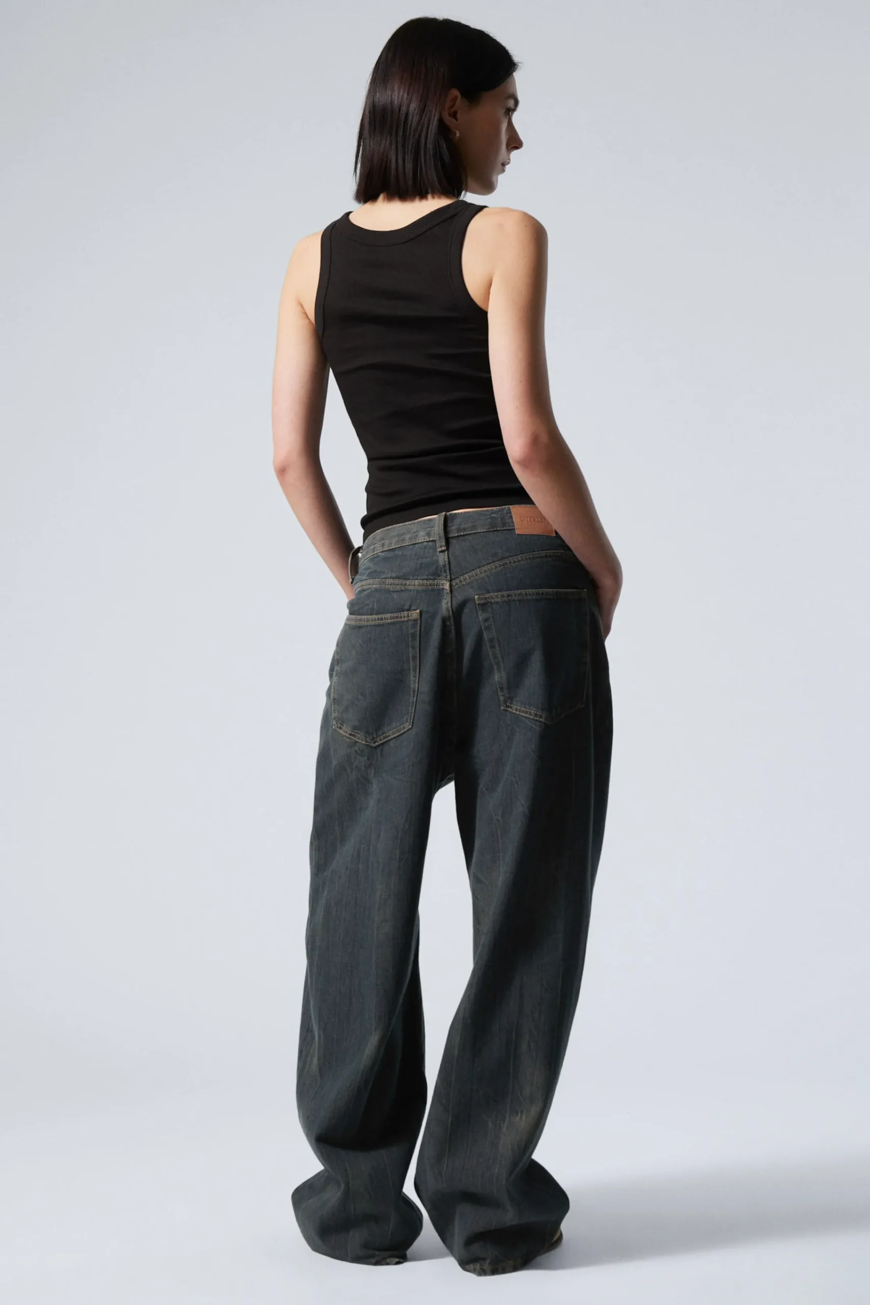astro_loose_baggy_leg_jeans_8-3.webp Weekday Jeans | Jeans<ASTRO LOOSE BAGGY LEG JEANS