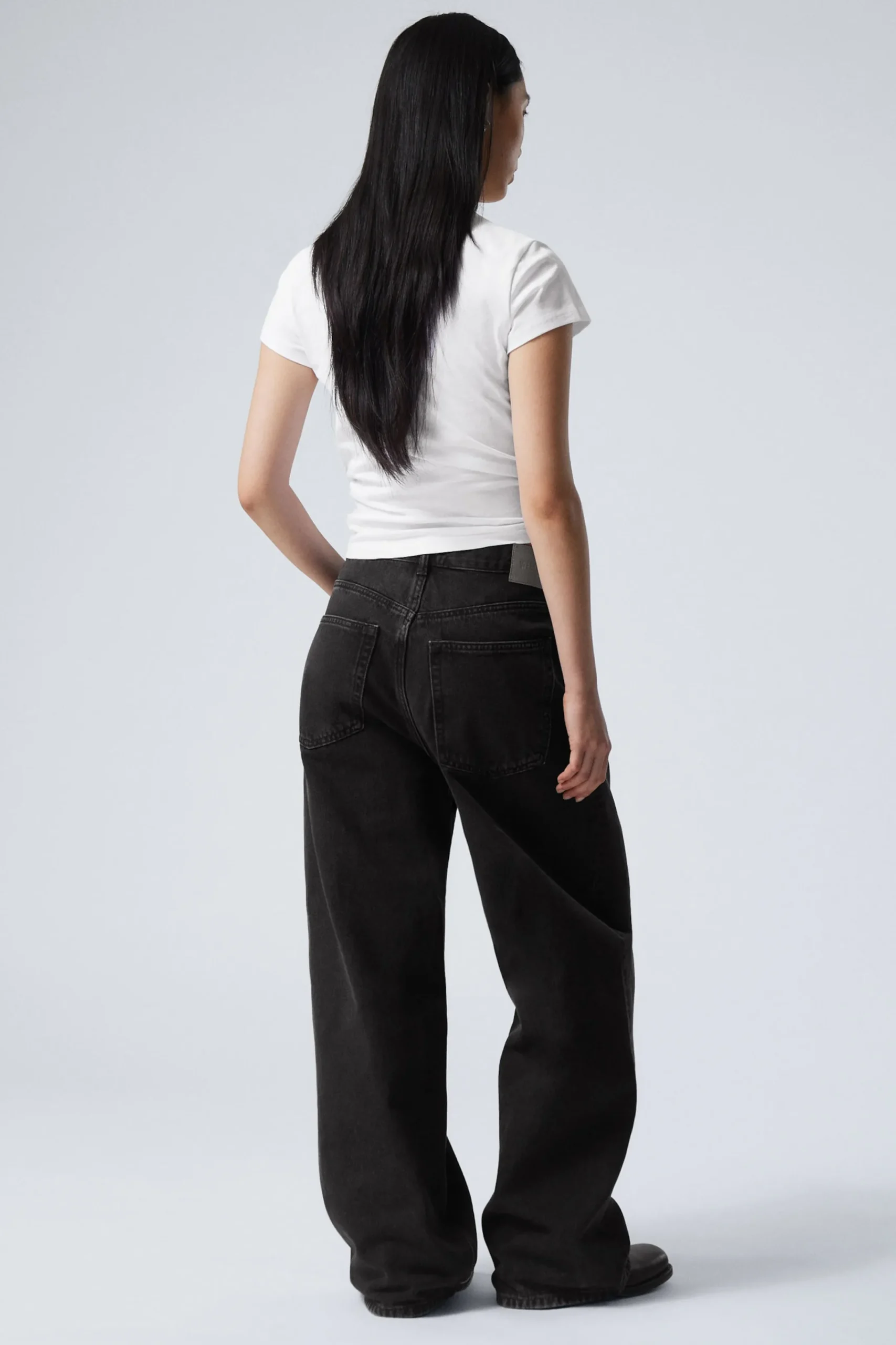 astro_loose_baggy_leg_jeans_9-6.webp Weekday Jeans<ASTRO LOOSE BAGGY LEG JEANS