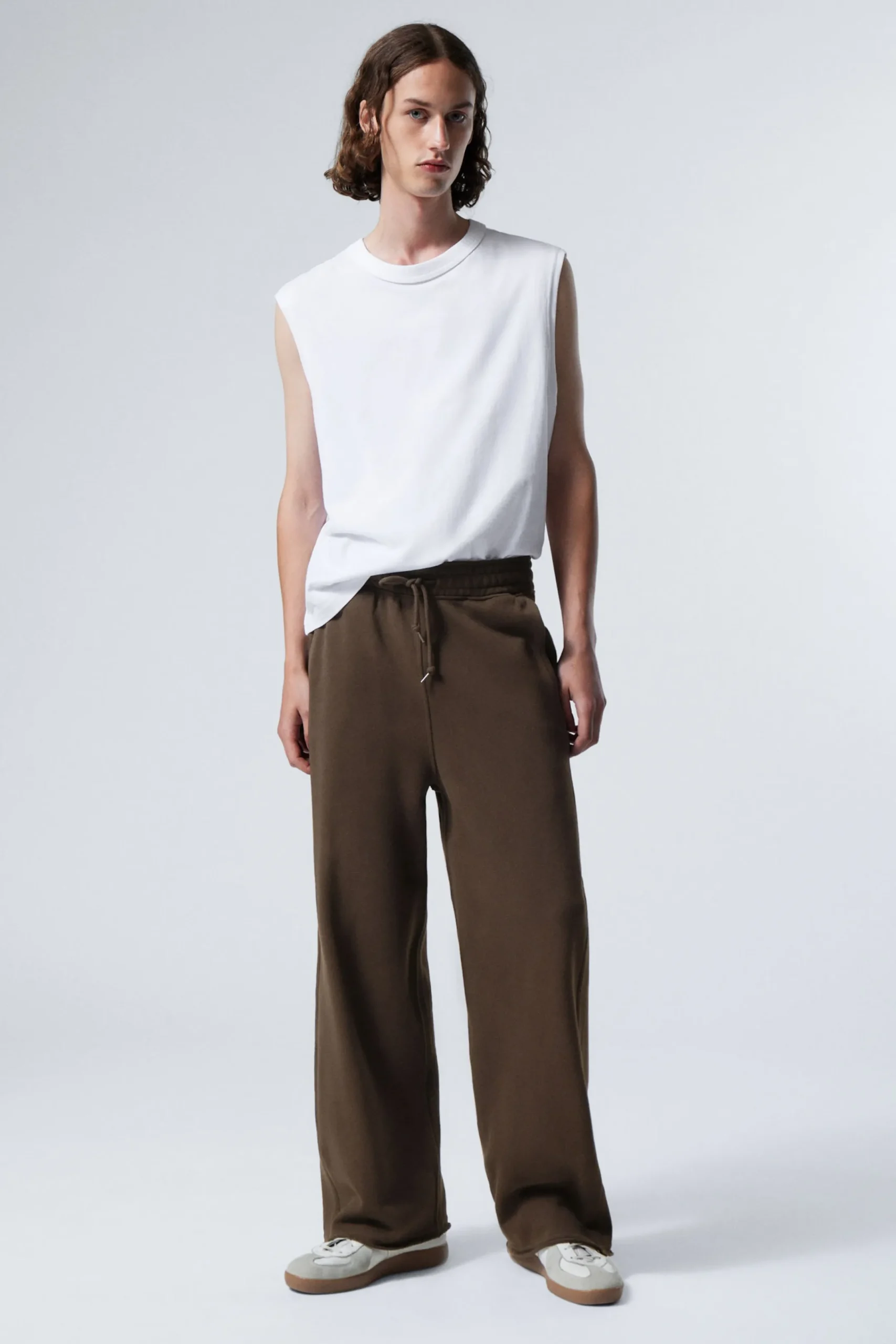 Weekday Basplagg | Byxor<ASTRO SWEATPANTS I BOMULLS-TERRY MED LÖS PASSFORM