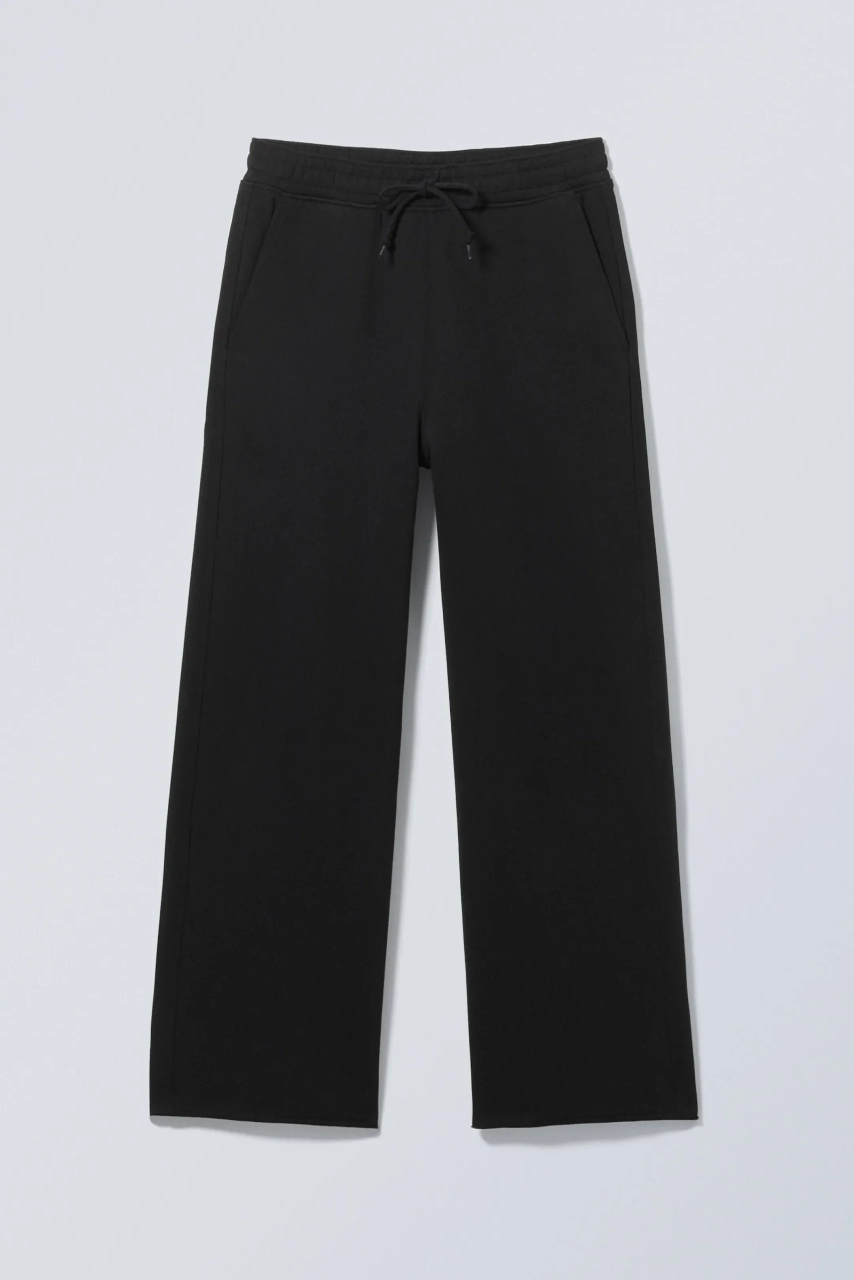 astro_sweatpants_i_bomullsterry_med_ls_passform_2.webp Weekday Basplagg | Byxor<ASTRO SWEATPANTS I BOMULLS-TERRY MED LÖS PASSFORM