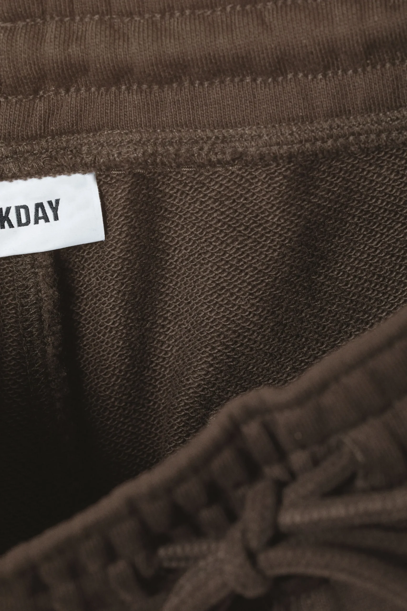 astro_sweatpants_i_bomullsterry_med_ls_passform_4-2.webp Weekday Basplagg | Byxor<ASTRO SWEATPANTS I BOMULLS-TERRY MED LÖS PASSFORM