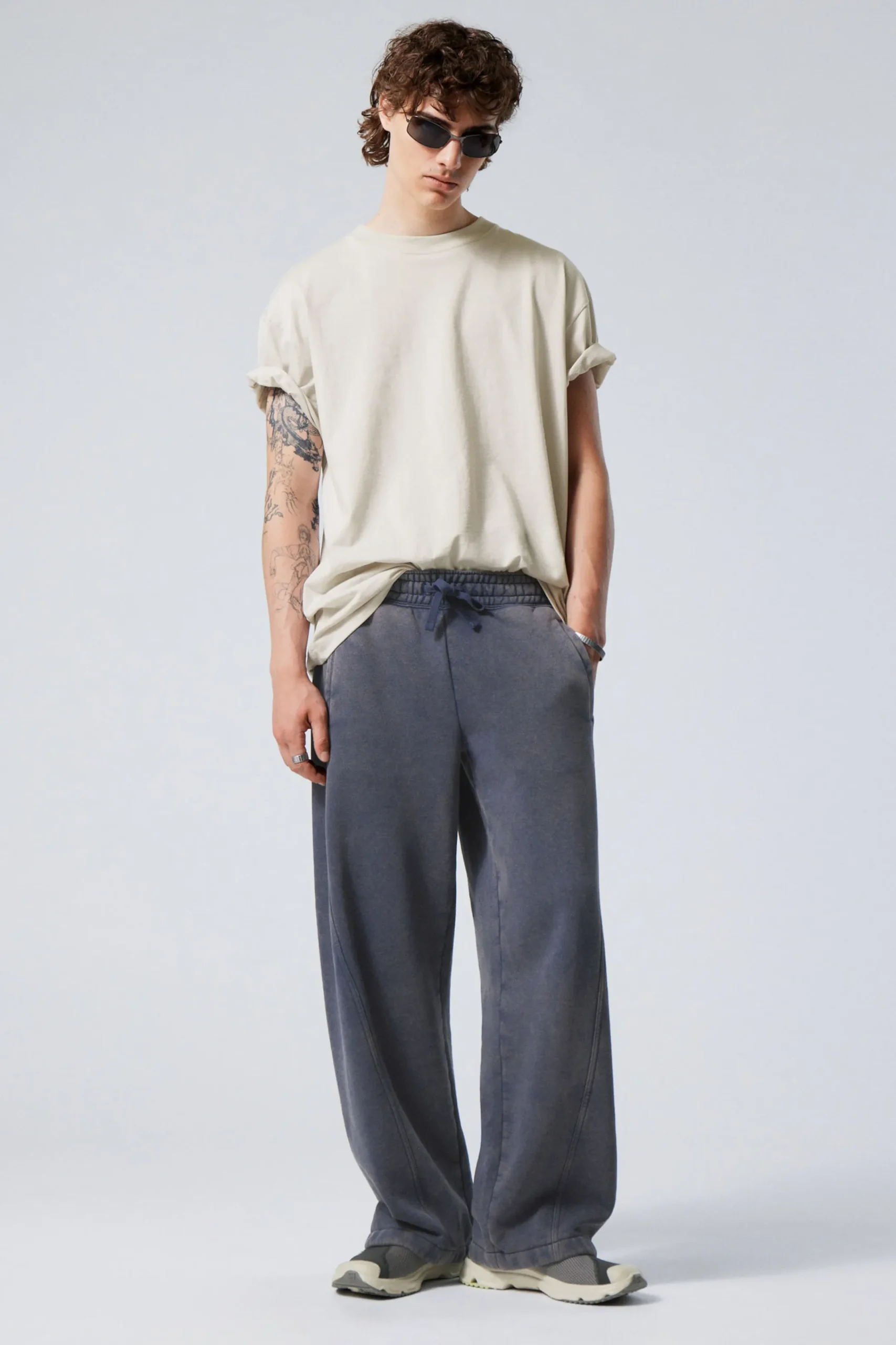 Weekday Byxor<ASTRO WARPED SWEATPANTS