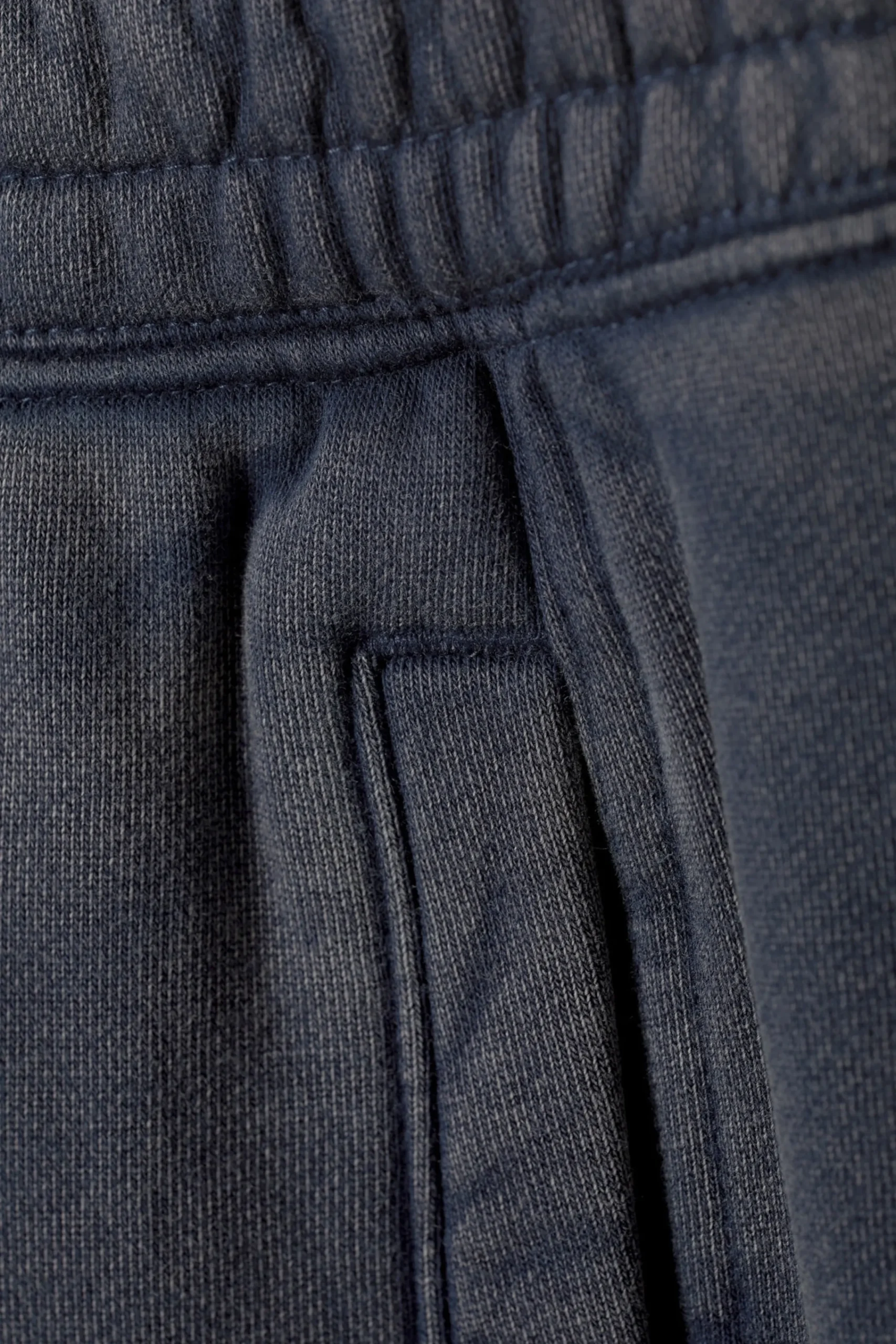 astro_warped_sweatpants_4.webp Weekday Byxor<ASTRO WARPED SWEATPANTS