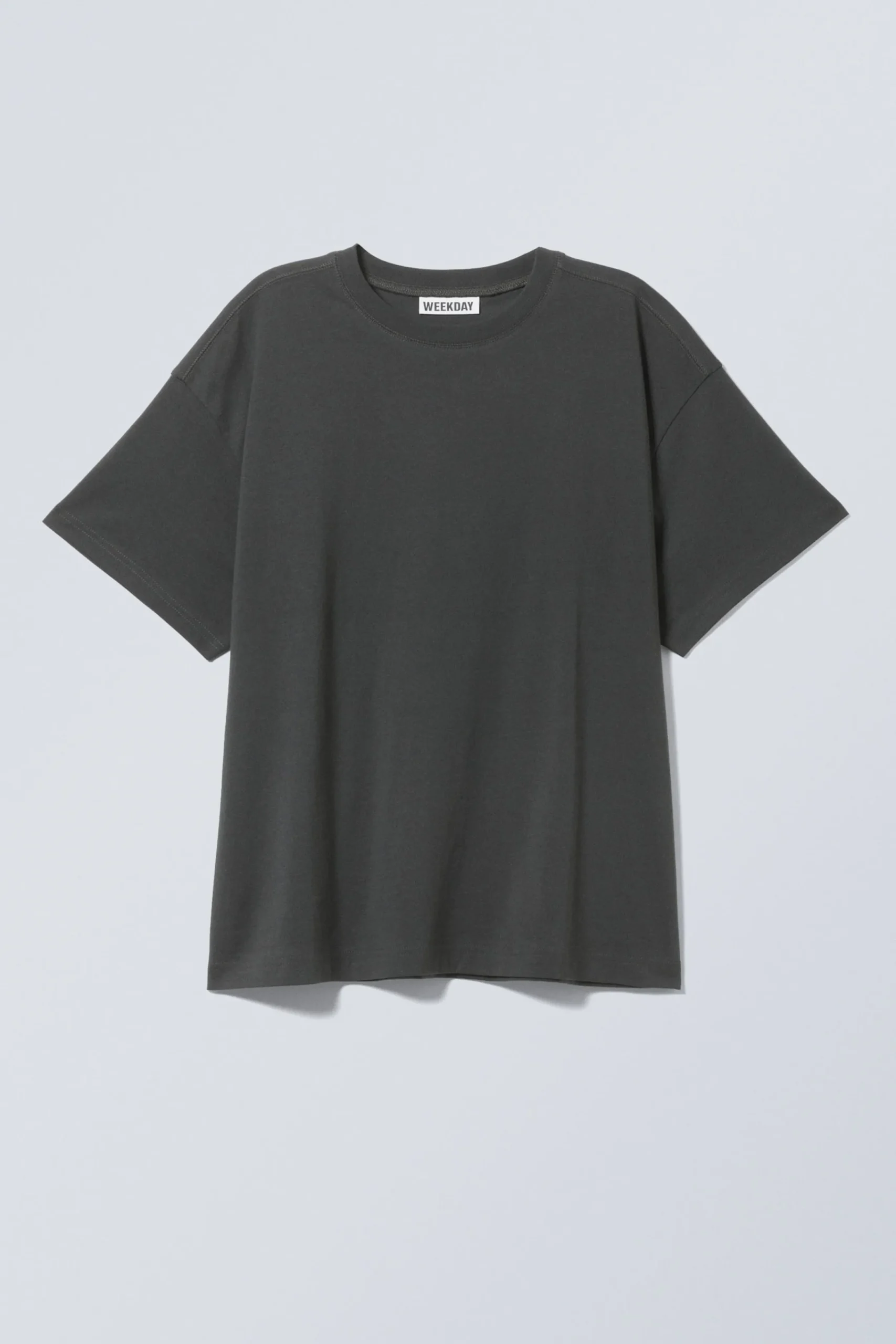 Weekday Basplagg | T-Shirtar<AVSLAPPNAD BOXIG T-SHIRT I BOMULL