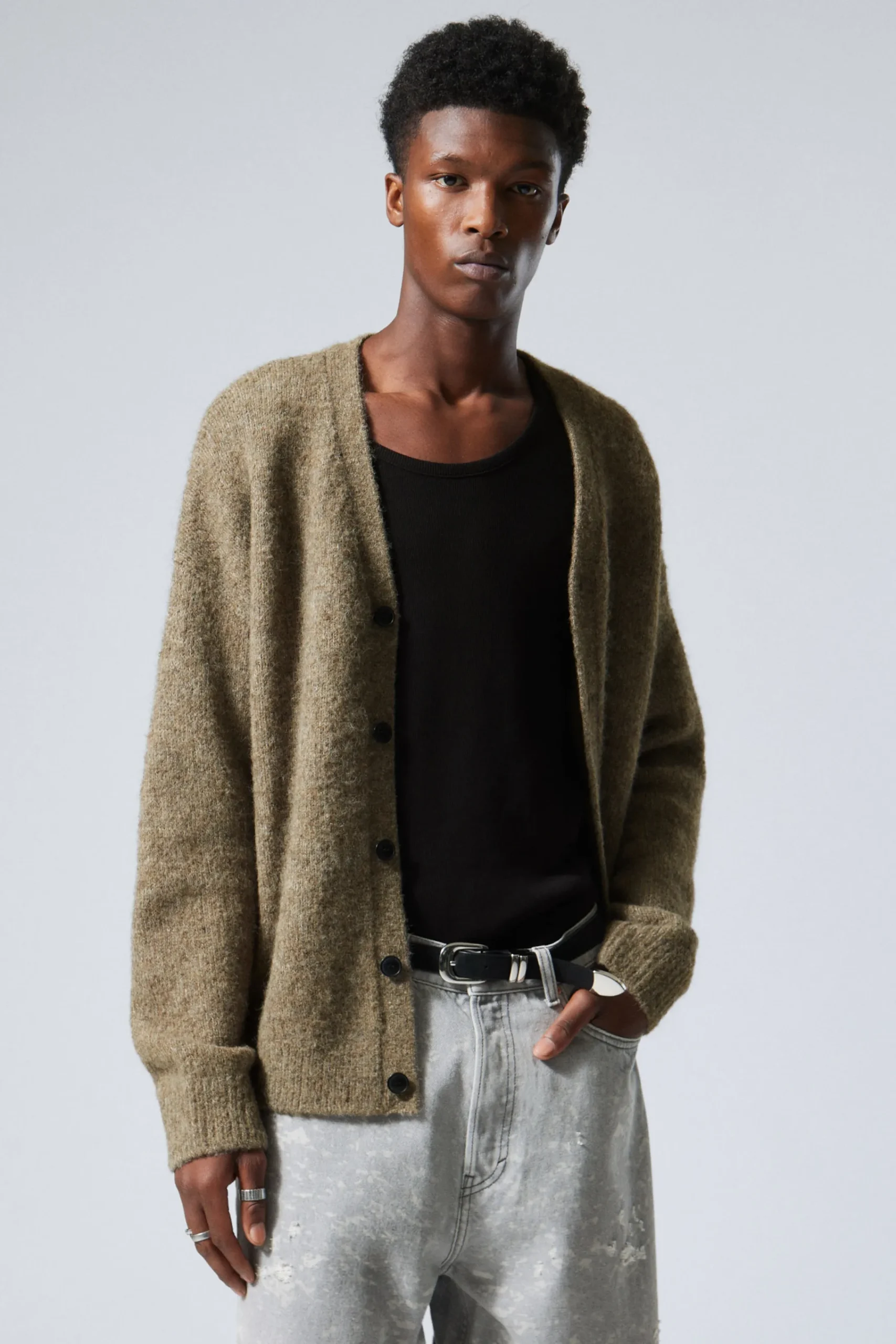 Weekday Stickat<AVSLAPPNAD STICKAD CARDIGAN I ULLBLANDNING