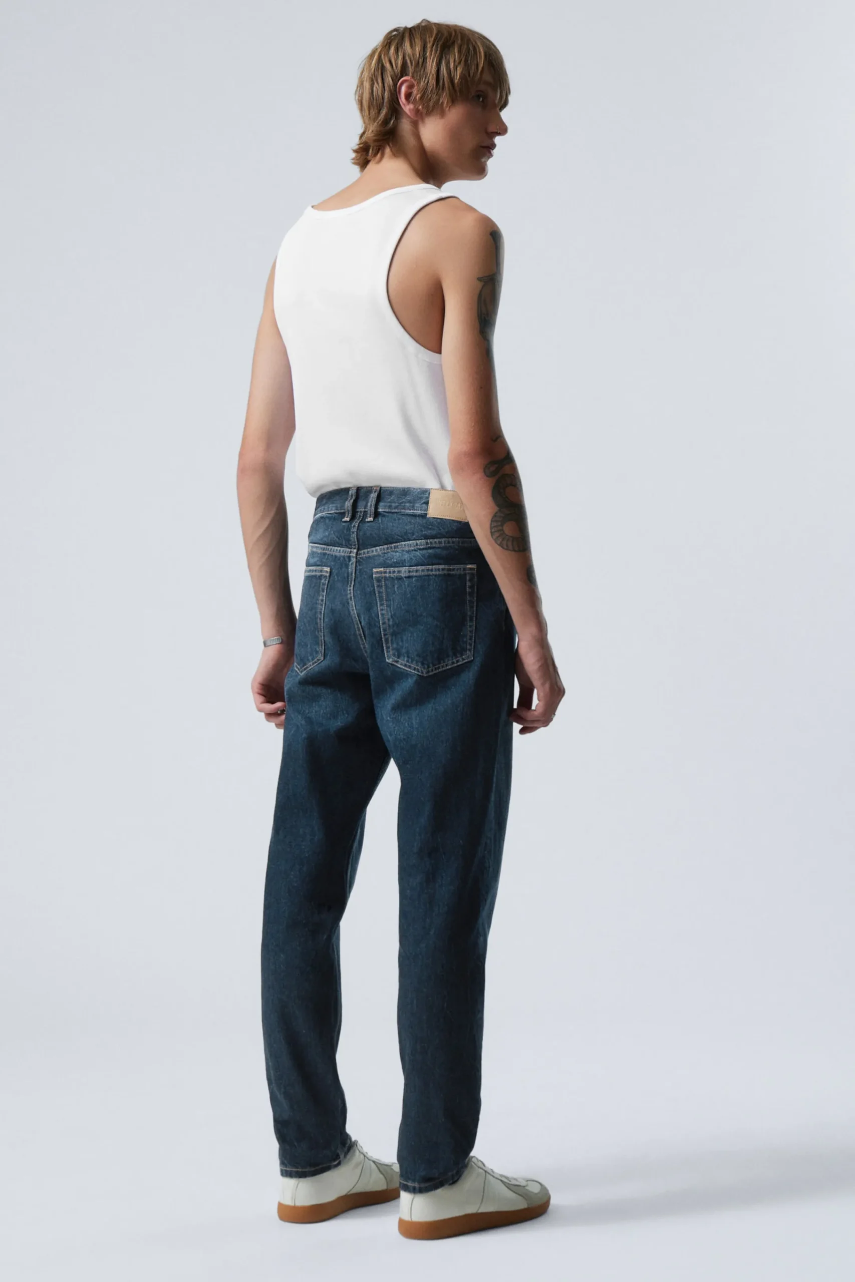 barrel_relaxed_taperd_leg_jeans_3-1.webp Weekday Jeans<BARREL RELAXED TAPERD LEG JEANS