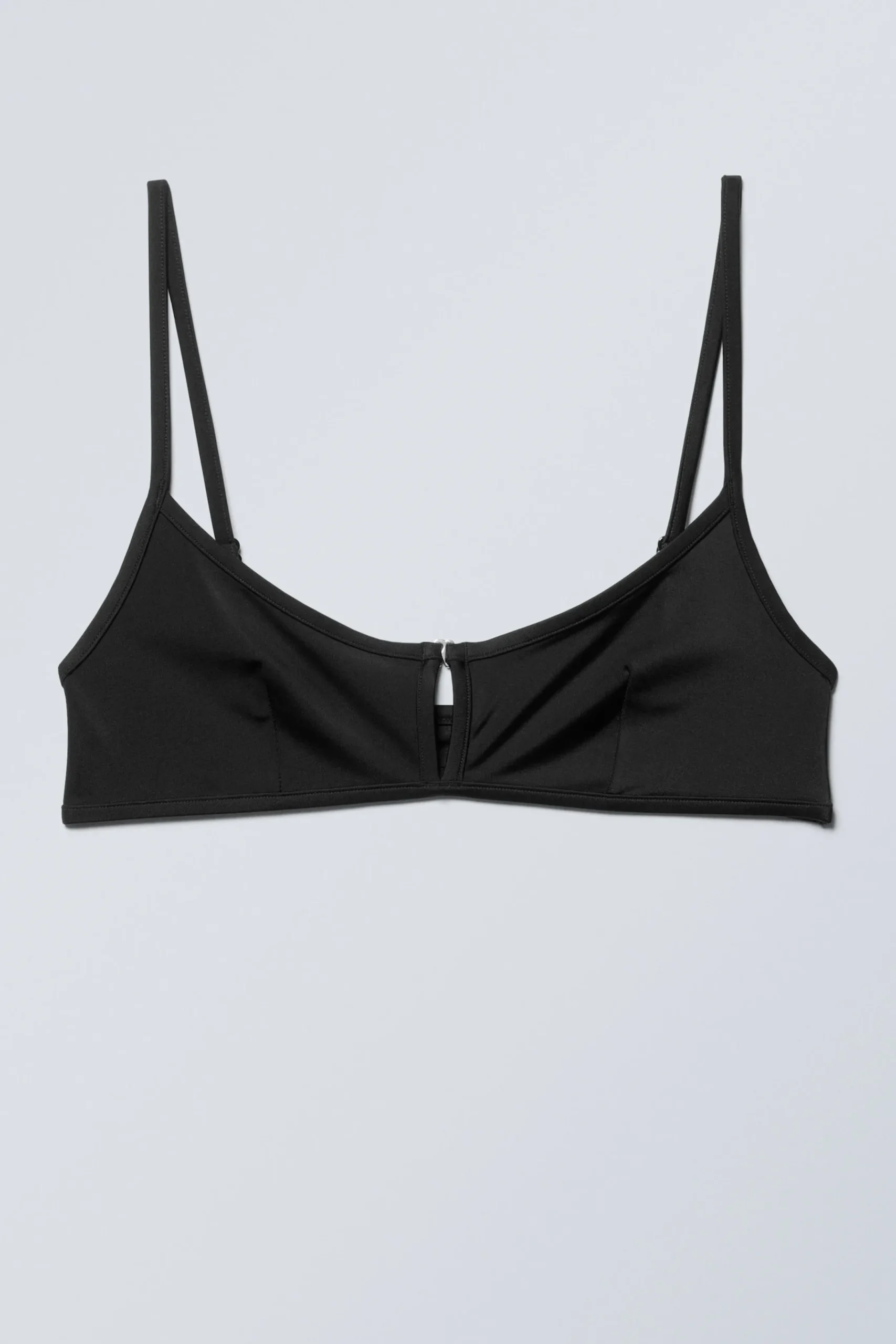 Weekday Badkläder<BIKINITOPP MED SPÄNNE FRAM