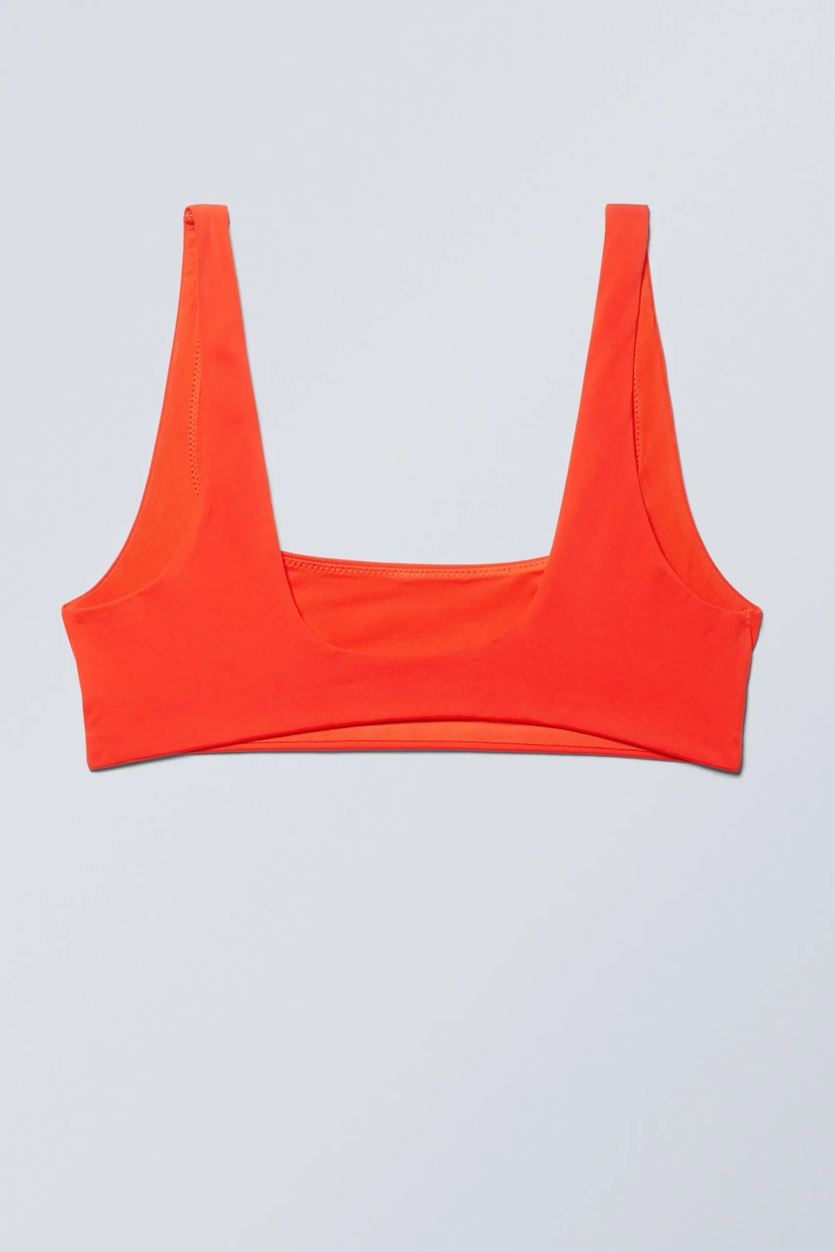 Weekday Badkläder<BIKINITOPP SAND