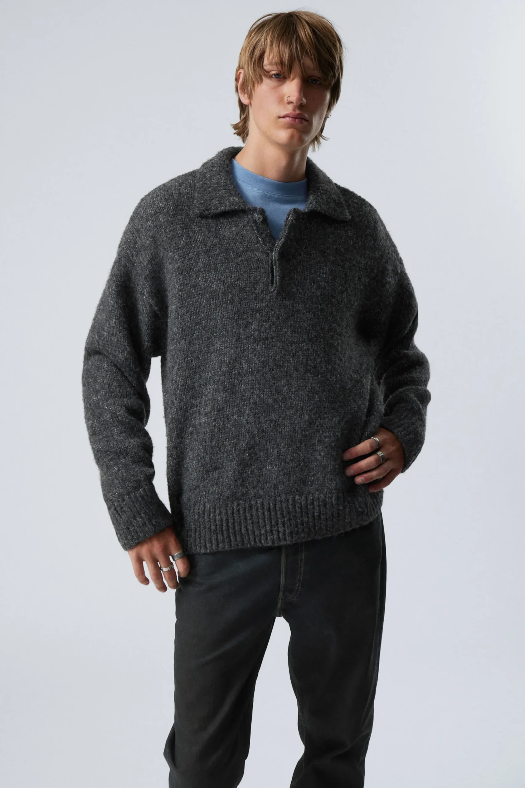 Weekday Stickat<BOBBY RELAXED KNITTED POLO SWEATER
