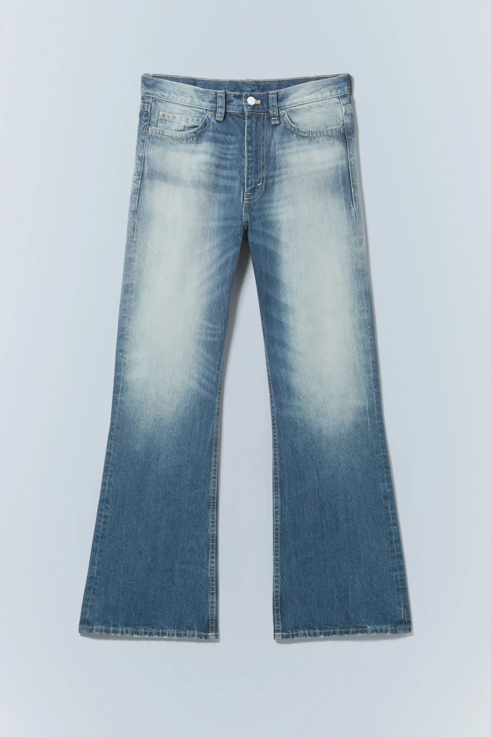 boo_bootleg_low_waist_regular_bootcut_jeans_2-3.webp Weekday Jeans<BOO BOOTLEG LOW WAIST REGULAR BOOTCUT JEANS