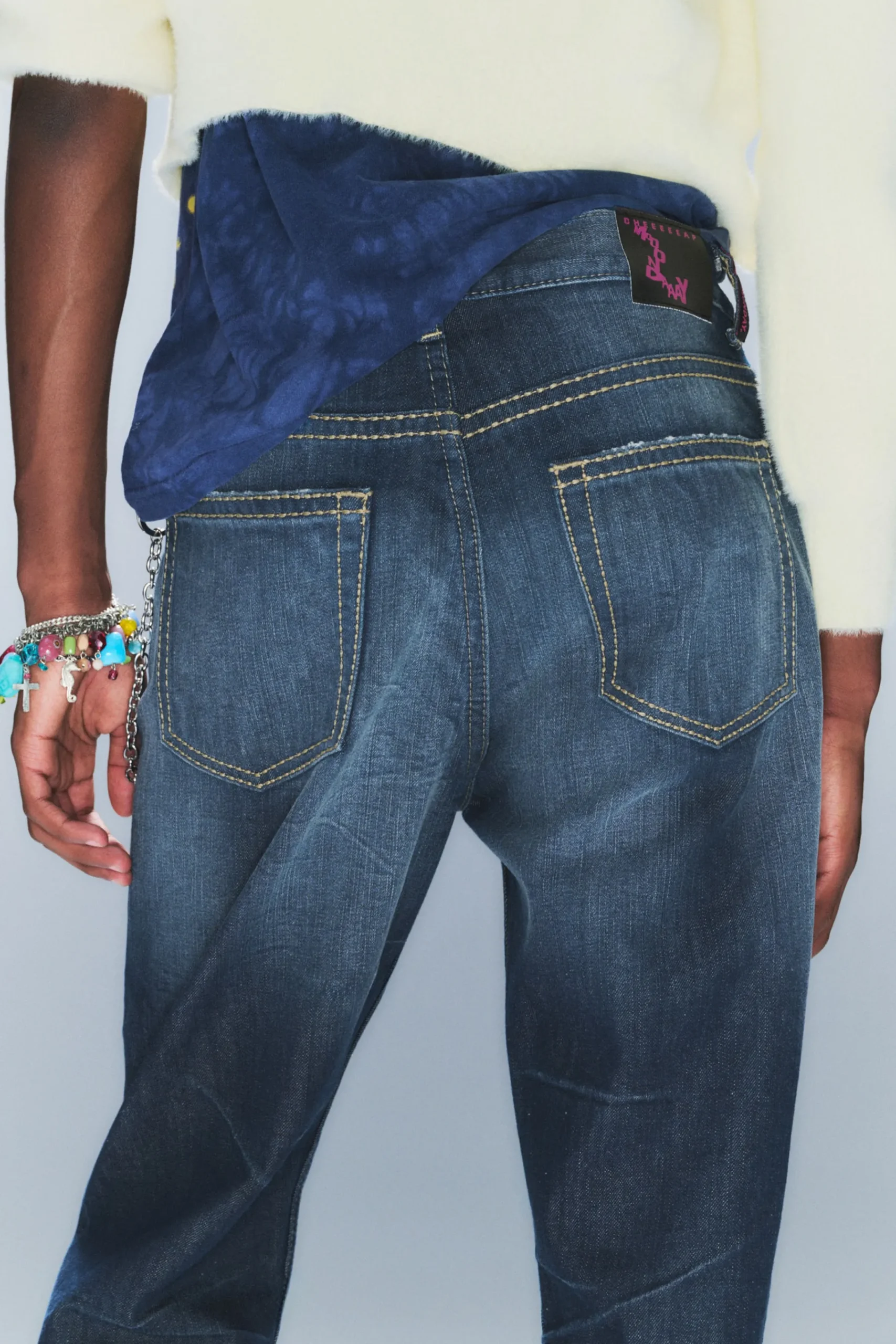 boo_bootleg_low_waist_regular_bootcut_jeans_4.webp Weekday Jeans<BOO BOOTLEG LOW WAIST REGULAR BOOTCUT JEANS