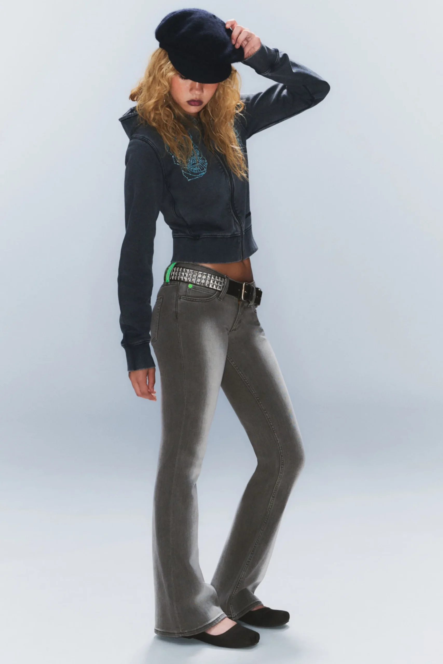 Weekday Jeans<BOOTY BEI LOW WAIST SKINNY BOOTCUT JEANS