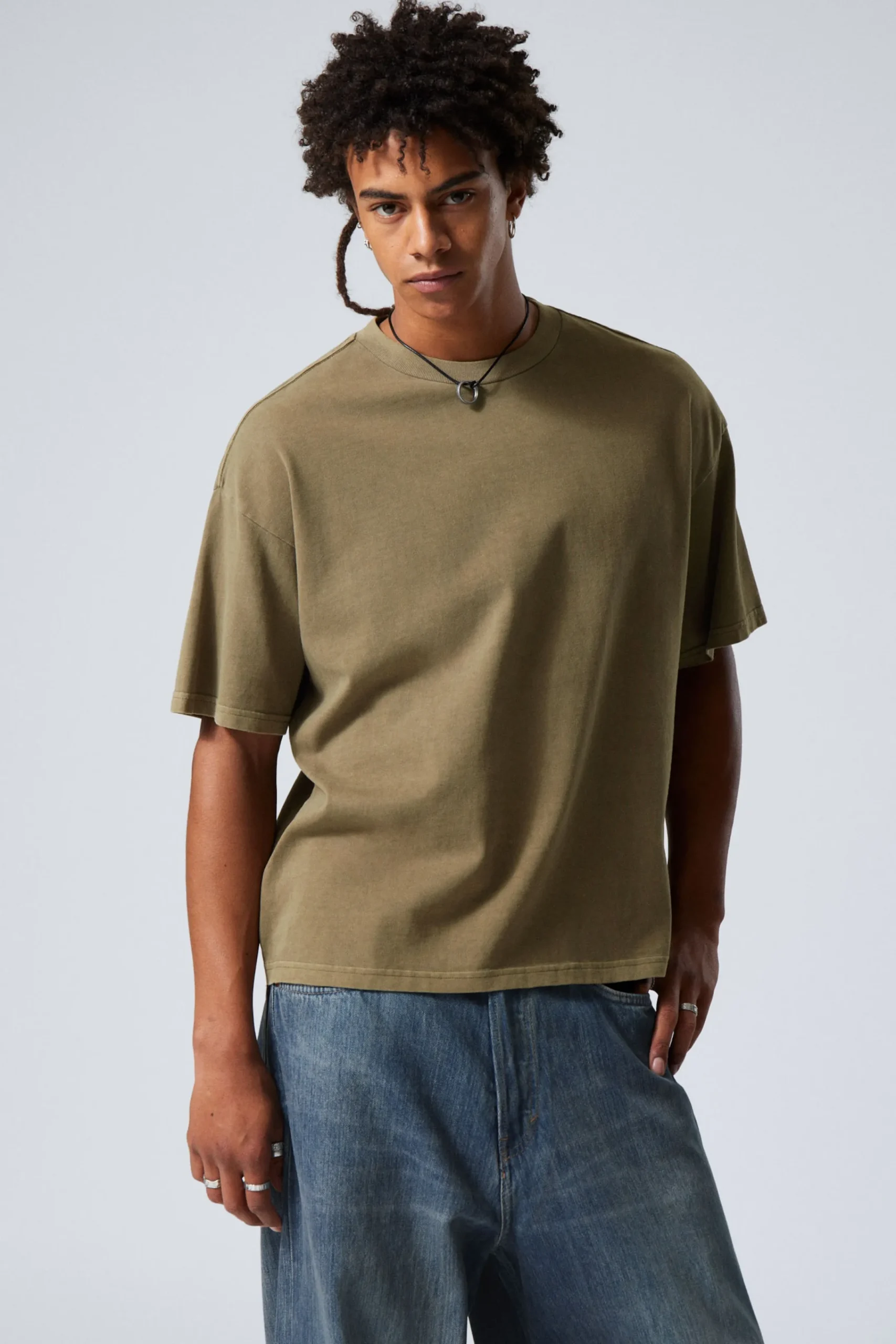 Weekday Basplagg | T-Shirtar & Toppar<BOXIG T-SHIRT