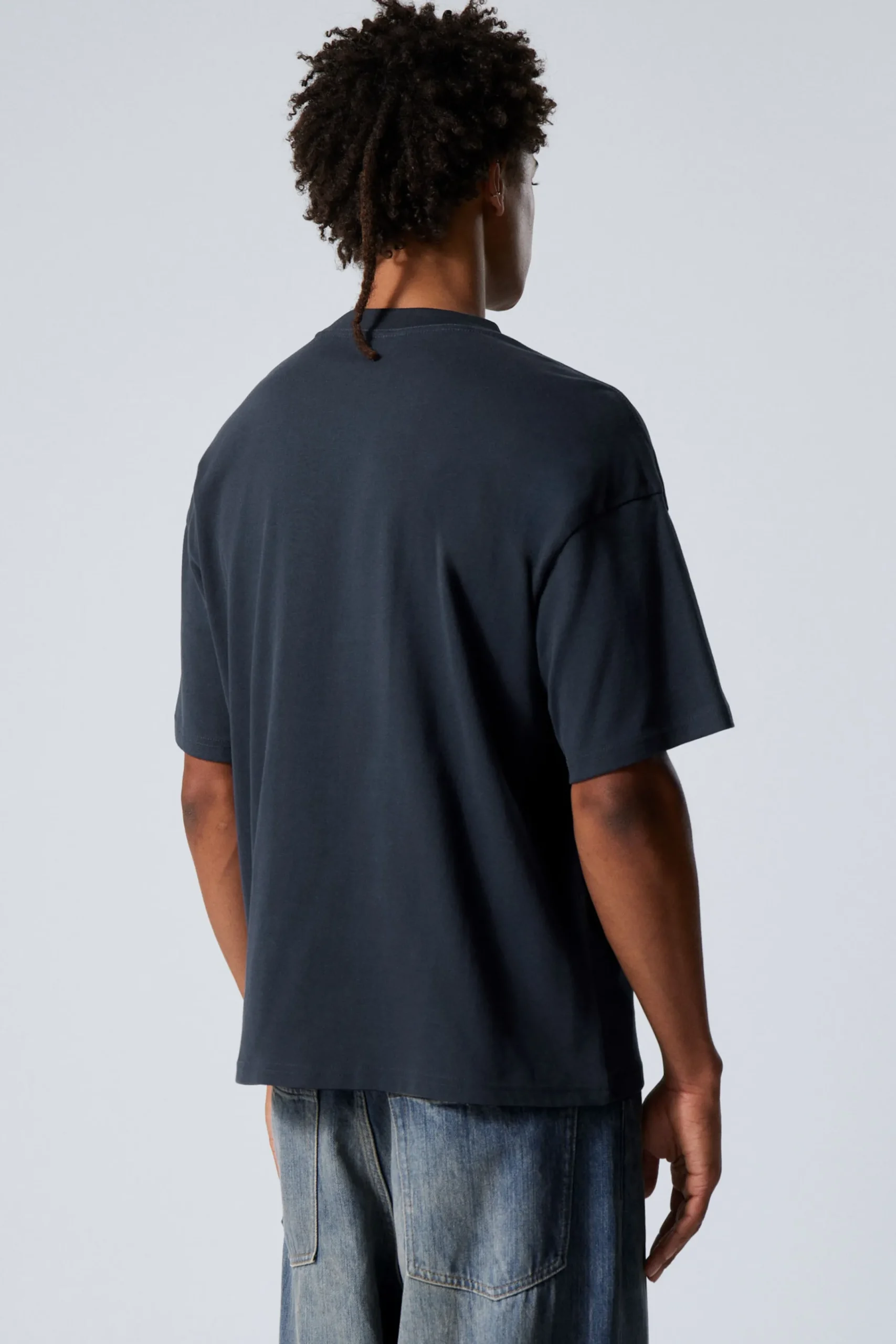 boxig_tshirt_3-3.webp Weekday Basplagg | T-Shirtar & Toppar<BOXIG T-SHIRT
