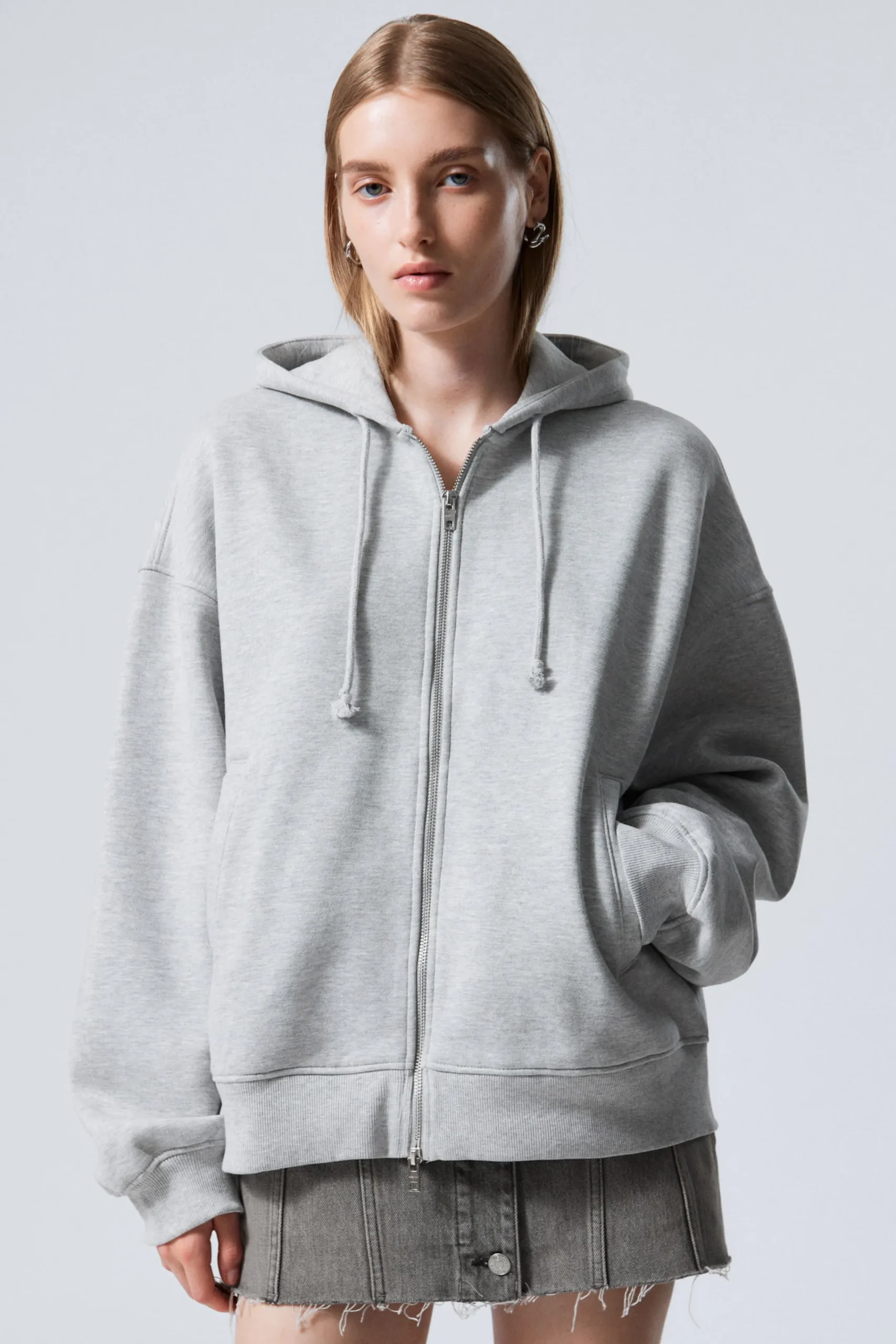 Weekday Hoodies | Basplagg<BOXIG TUNG ZIP-HOODIE