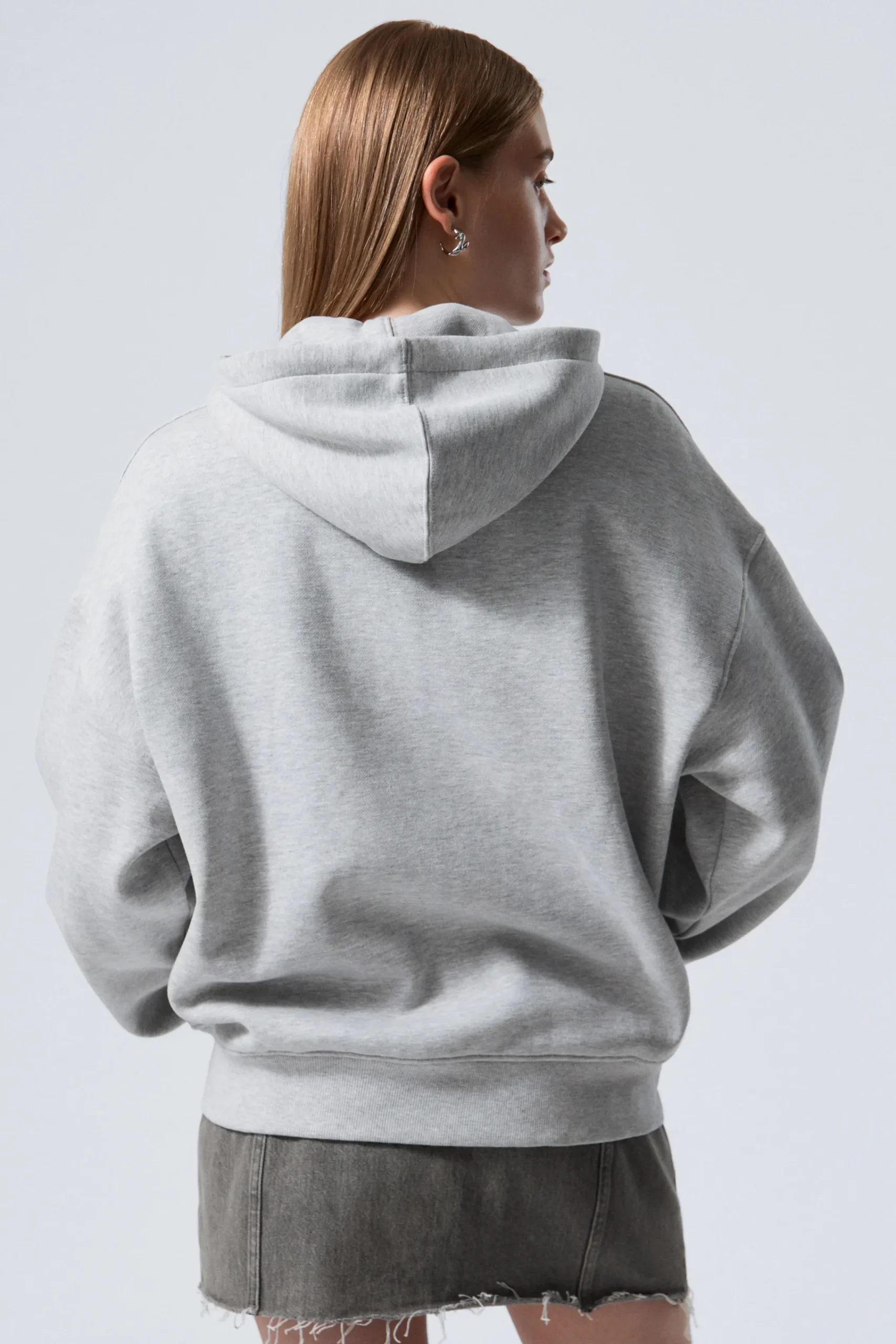 boxig_tung_ziphoodie_2-1.webp Weekday Hoodies | Basplagg<BOXIG TUNG ZIP-HOODIE