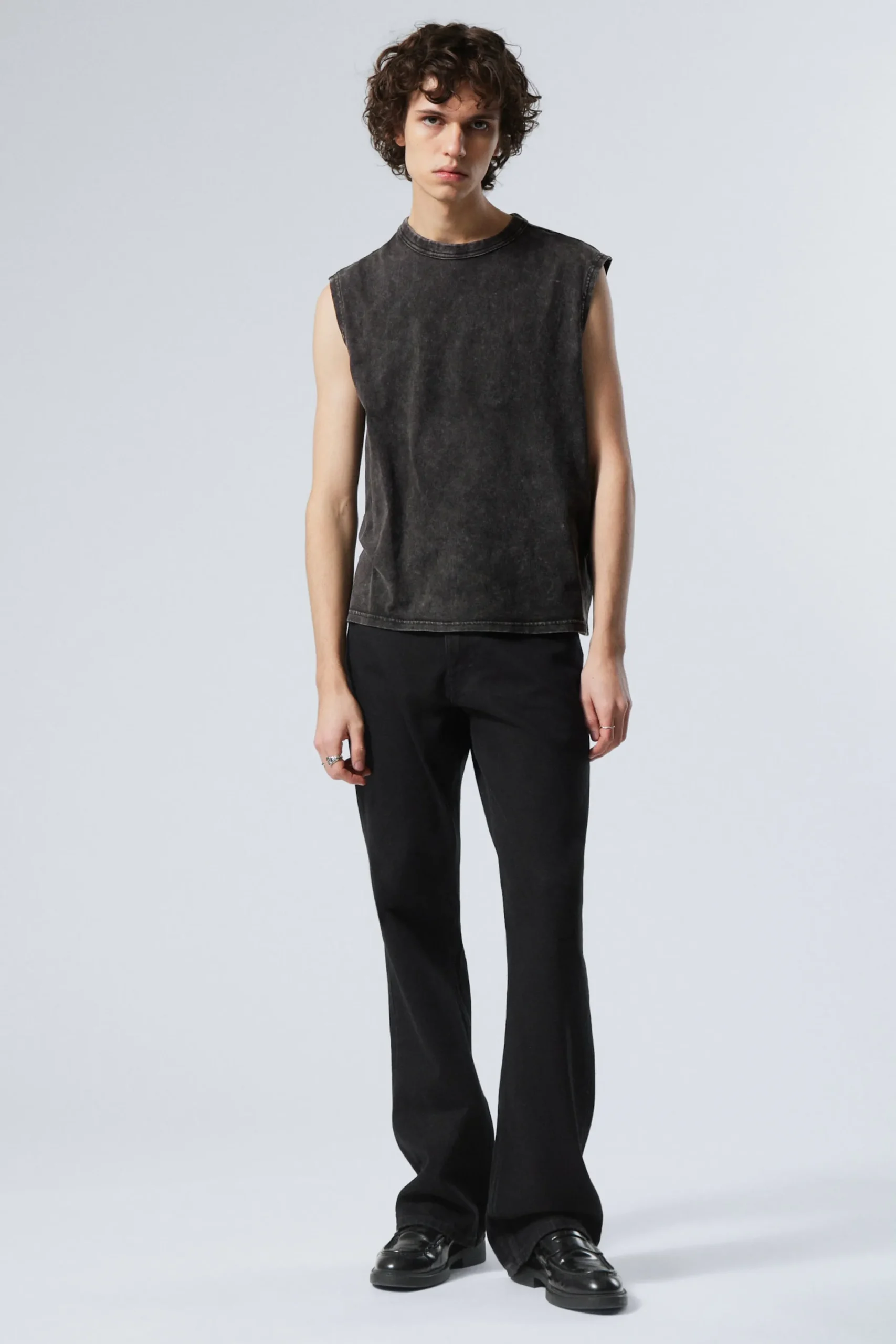 Weekday T-Shirtar & Toppar<BOXIGT TVÄTTAT LINNE