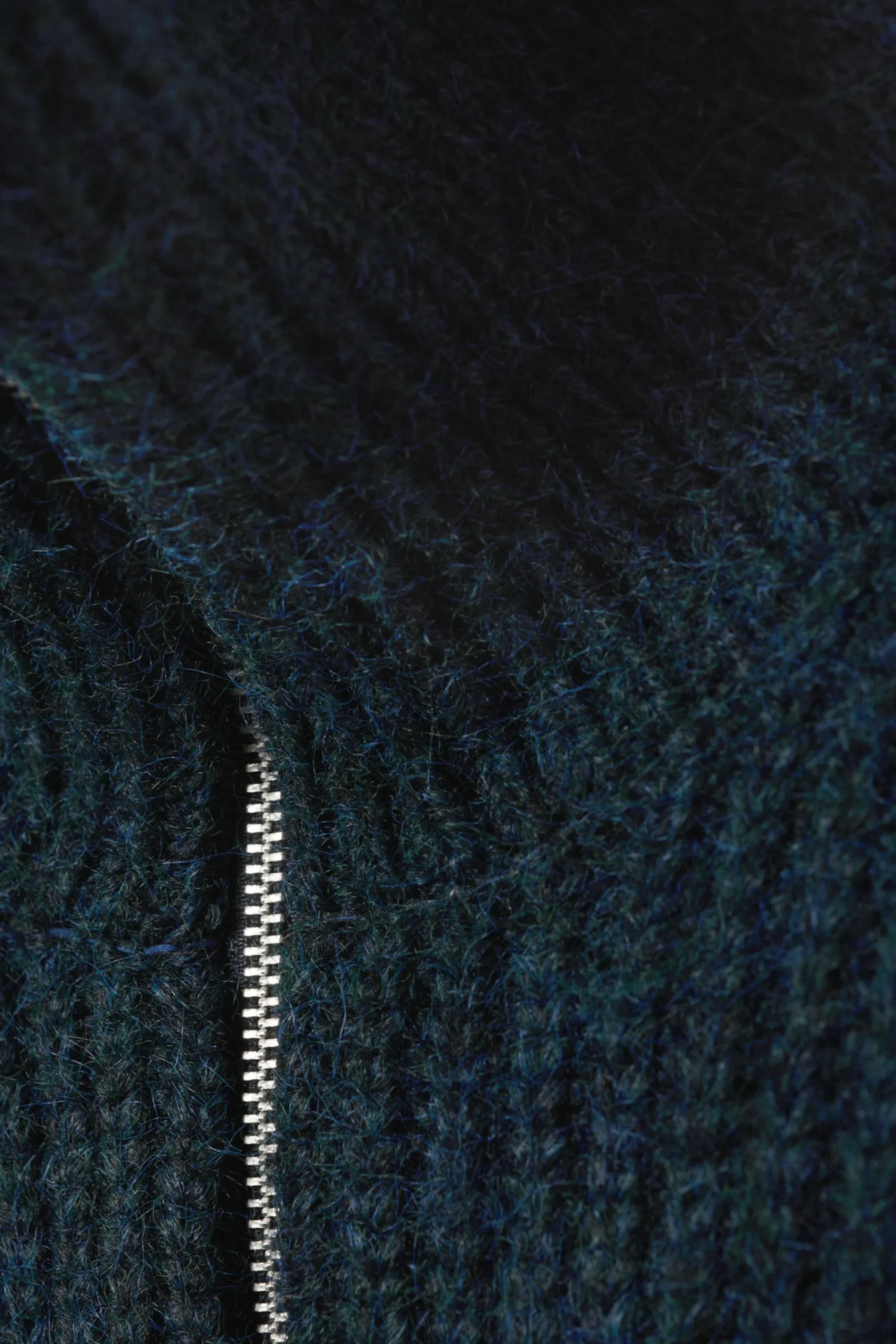 cardigan_med_dragkedja_5.webp Weekday Stickat<CARDIGAN MED DRAGKEDJA