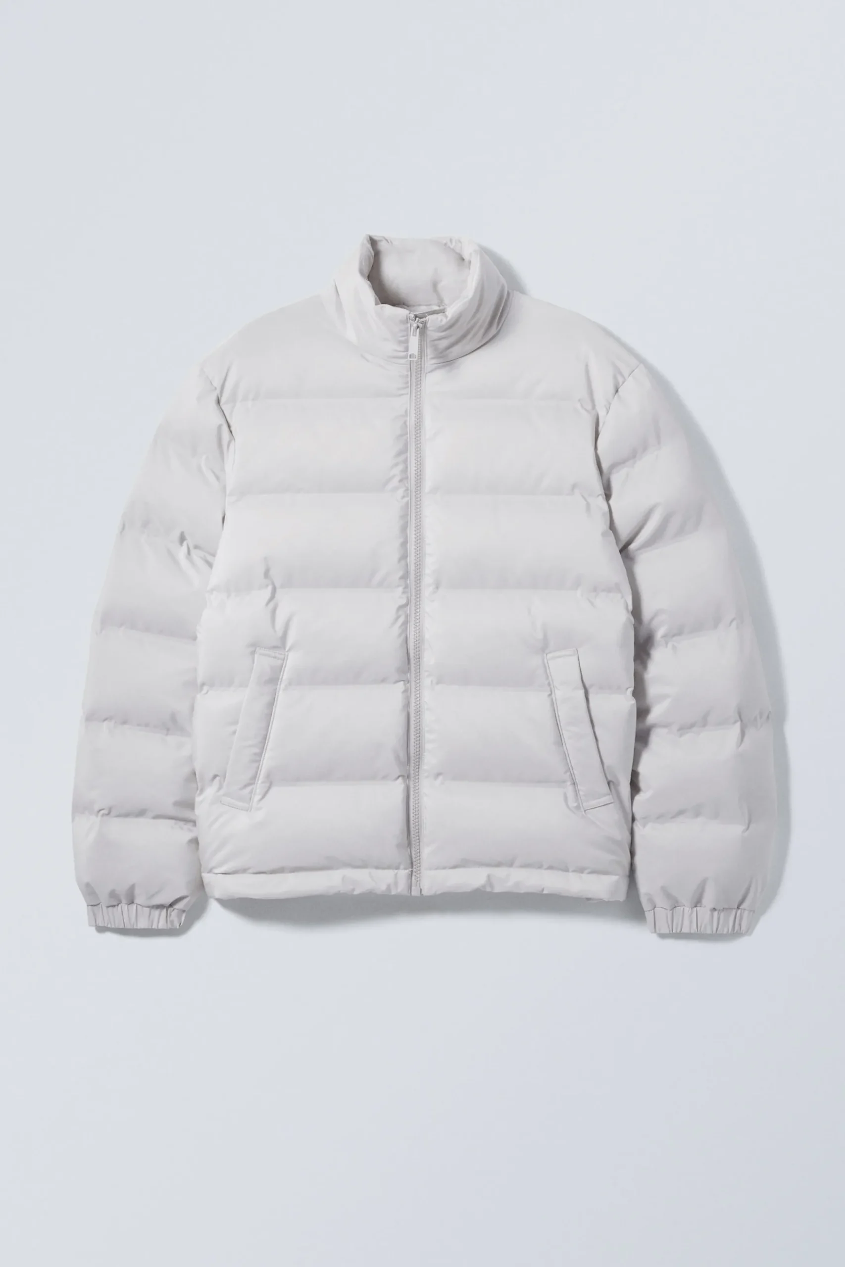 cole_puffer_2-1.webp Weekday Jackor & Rockar<COLE PUFFER