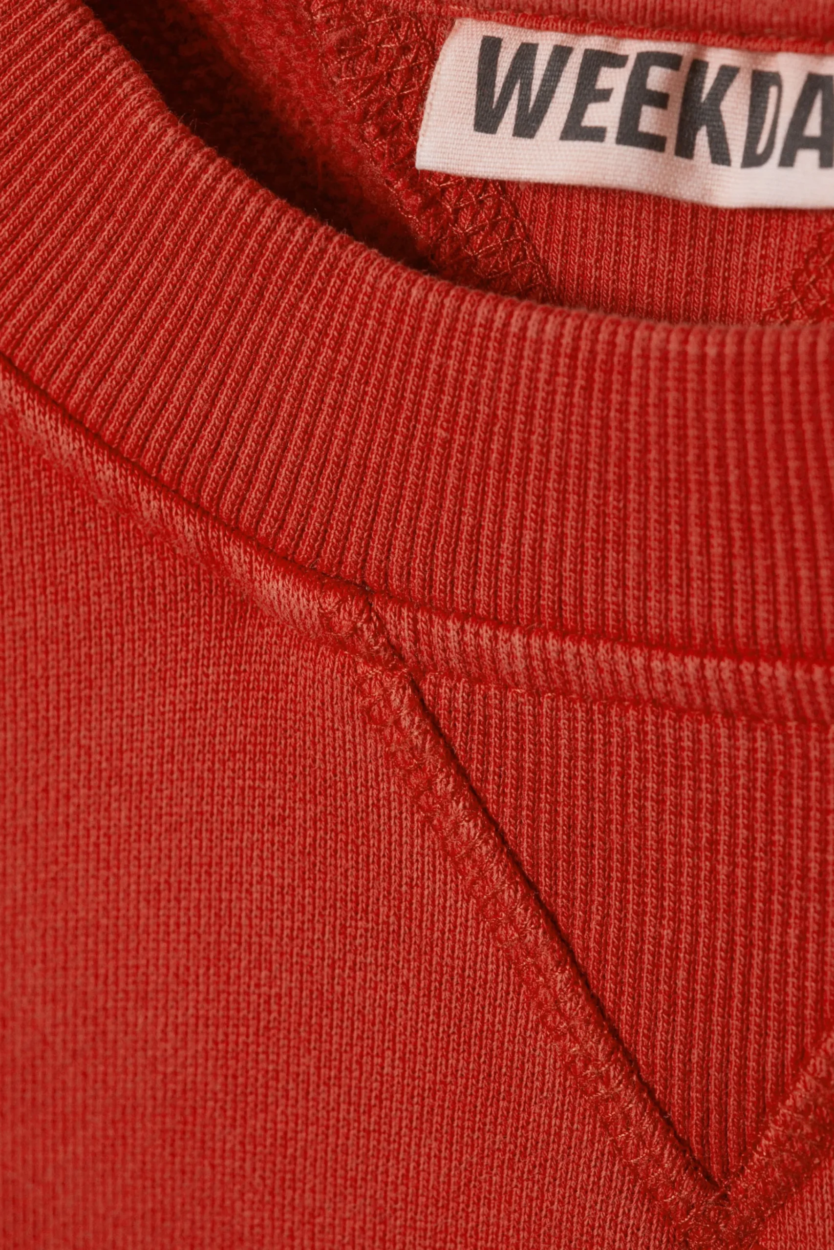 cropped_cotton_fleece_sweatshirt_3-1.webp Weekday Sweatshirts<CROPPED COTTON FLEECE SWEATSHIRT