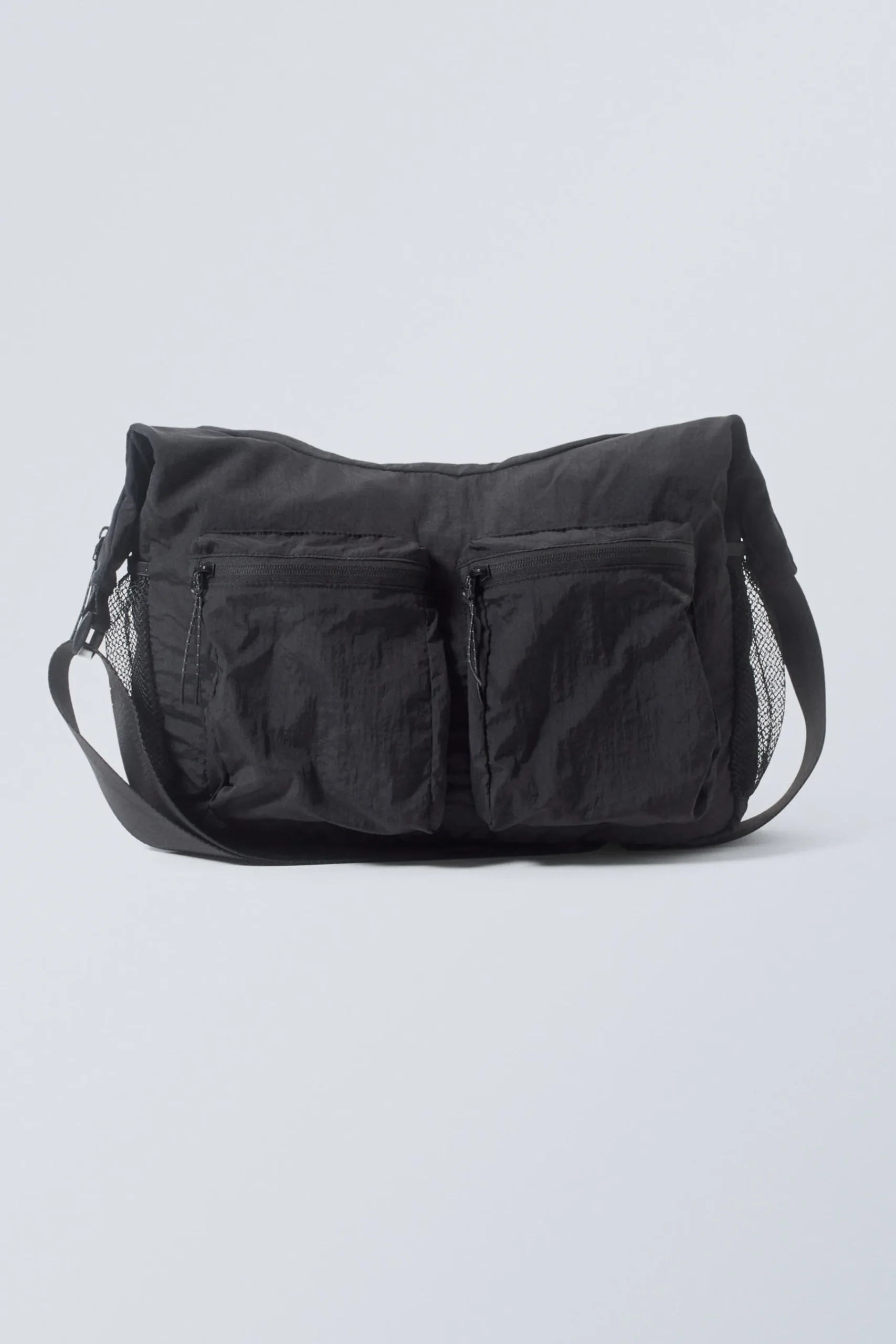 Weekday Väskor | Väskor<CROSSBODY-VÄSKA MED FICKOR