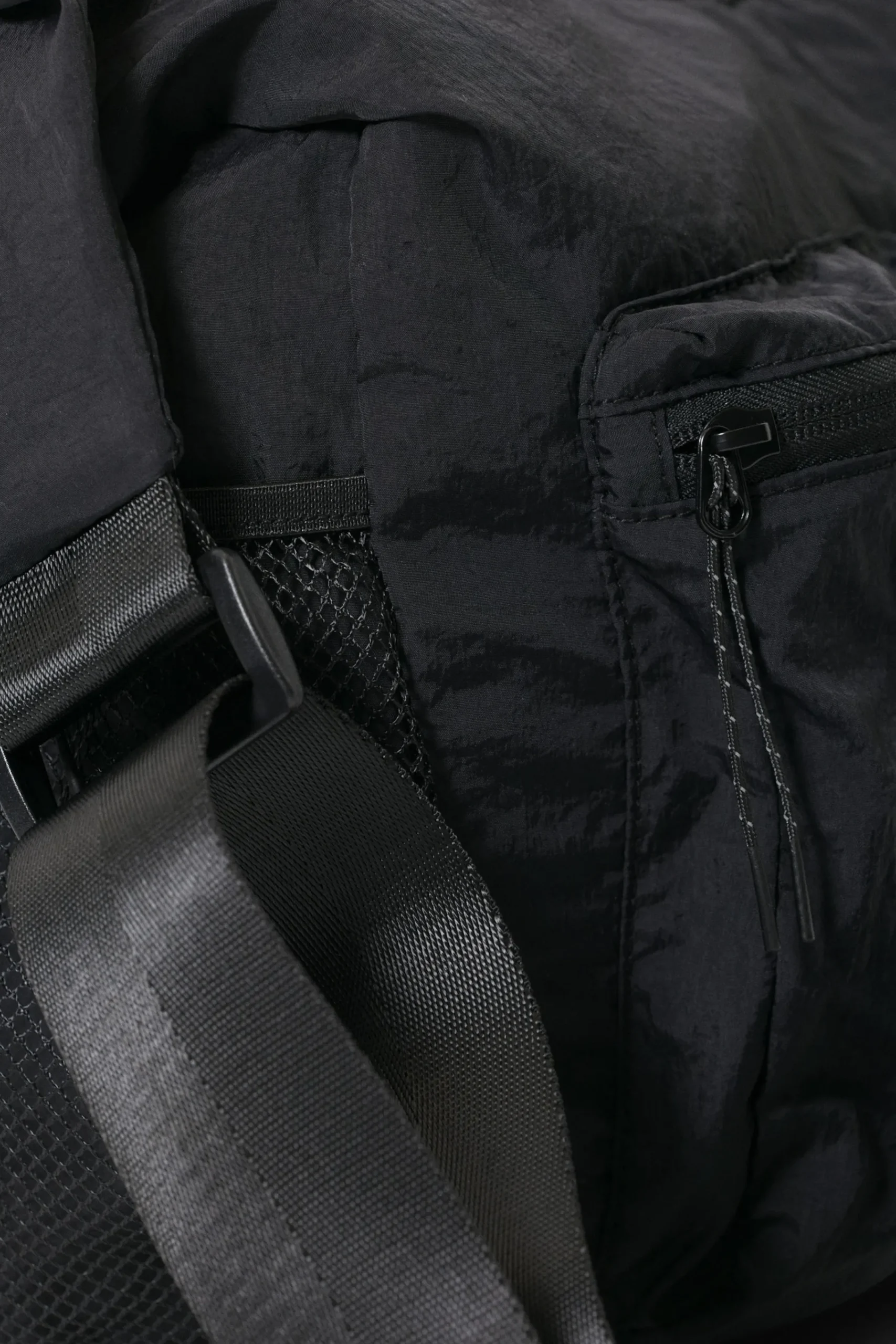 crossbodyvska_med_fickor_3.webp Weekday Väskor | Väskor<CROSSBODY-VÄSKA MED FICKOR