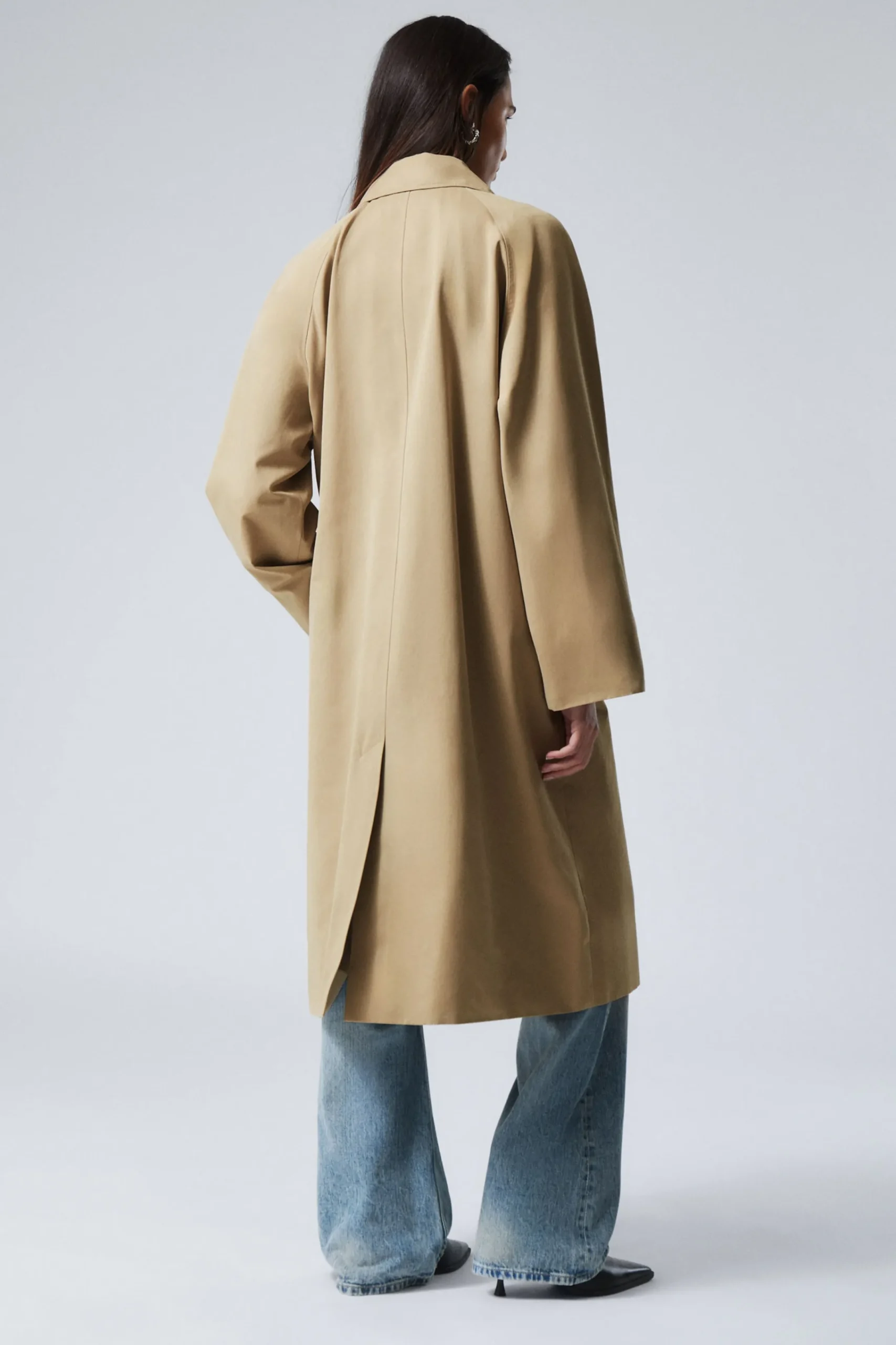 enkelknppt_oversized_carcoat_3.webp Weekday Jackor & Kappor<ENKELKNÄPPT OVERSIZED CARCOAT
