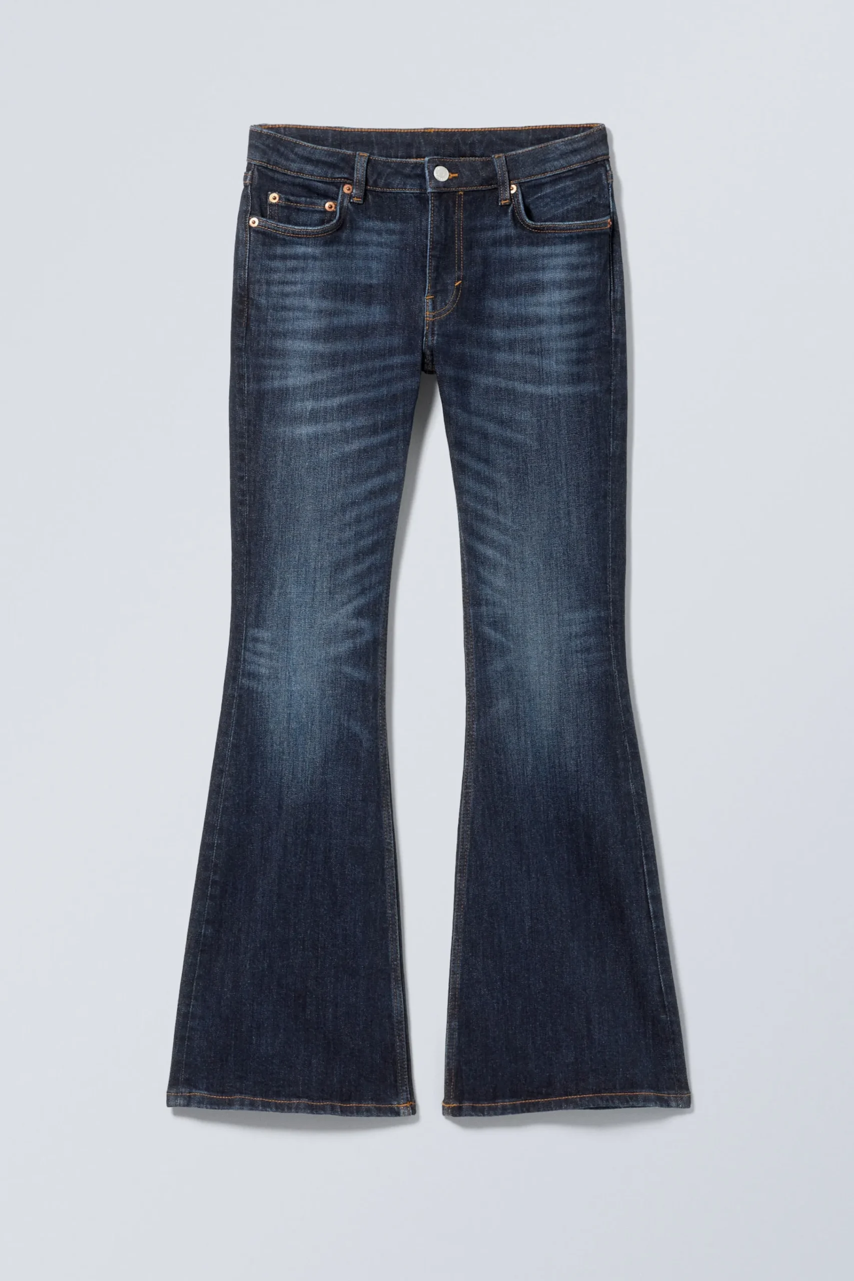 flame_low_waist_slim_flared_leg_jeans_2-3.webp Weekday Jeans<FLAME LOW WAIST SLIM FLARED LEG JEANS