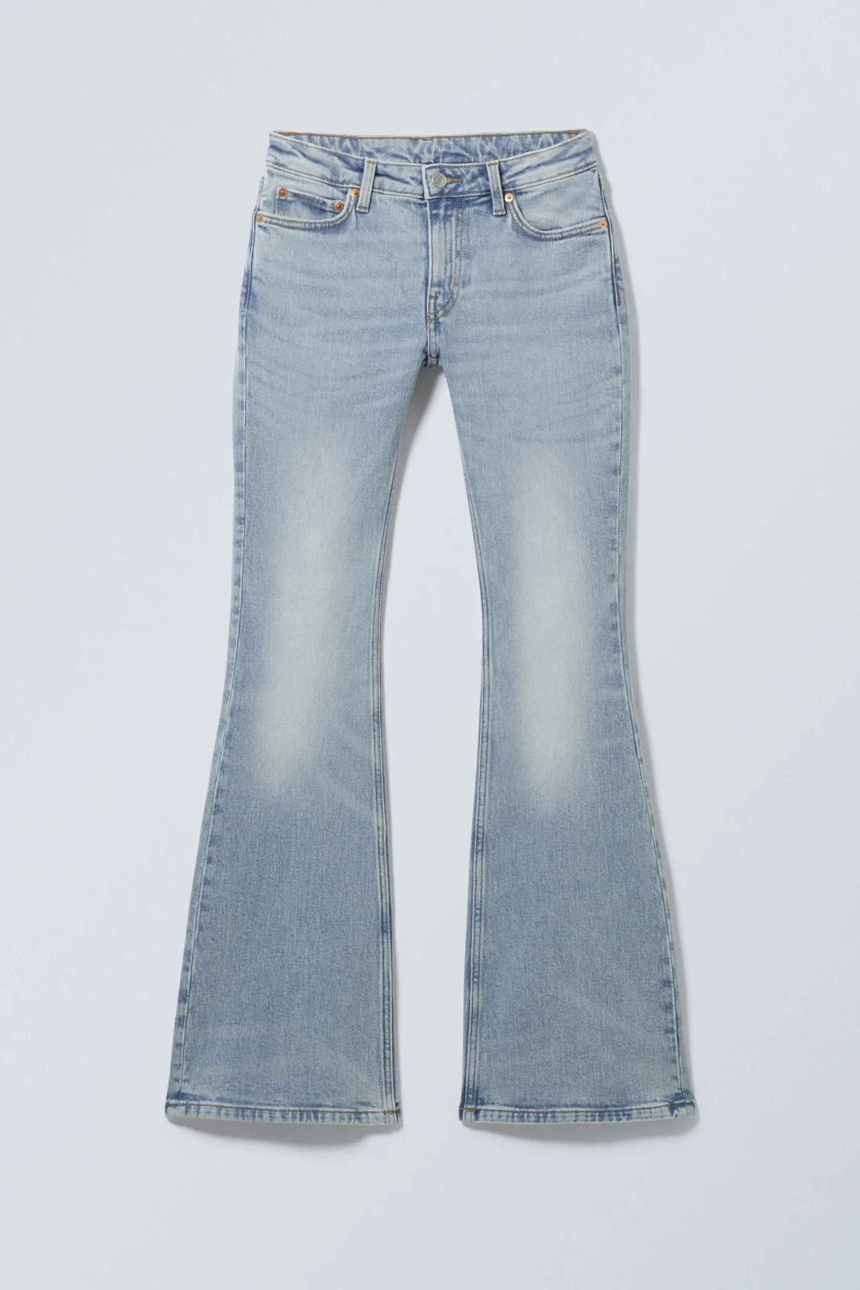 flame_low_waist_slim_flared_leg_jeans_2.webp Weekday Jeans<FLAME LOW WAIST SLIM FLARED LEG JEANS