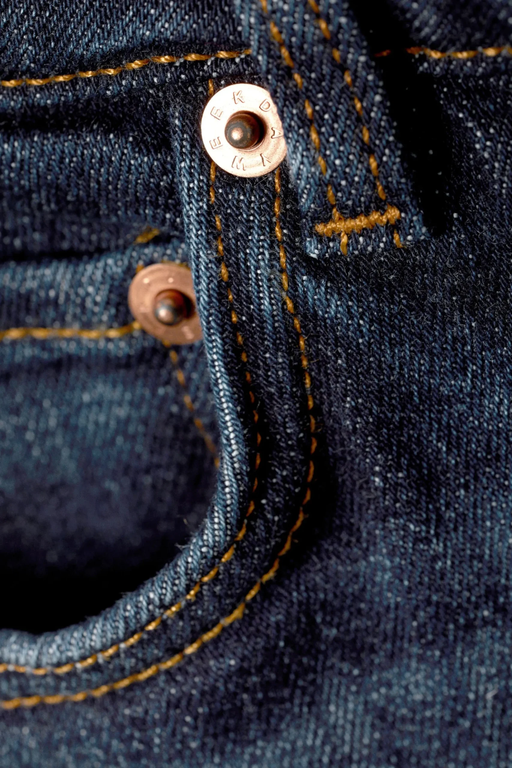 flame_low_waist_slim_flared_leg_jeans_5-3.webp Weekday Jeans<FLAME LOW WAIST SLIM FLARED LEG JEANS